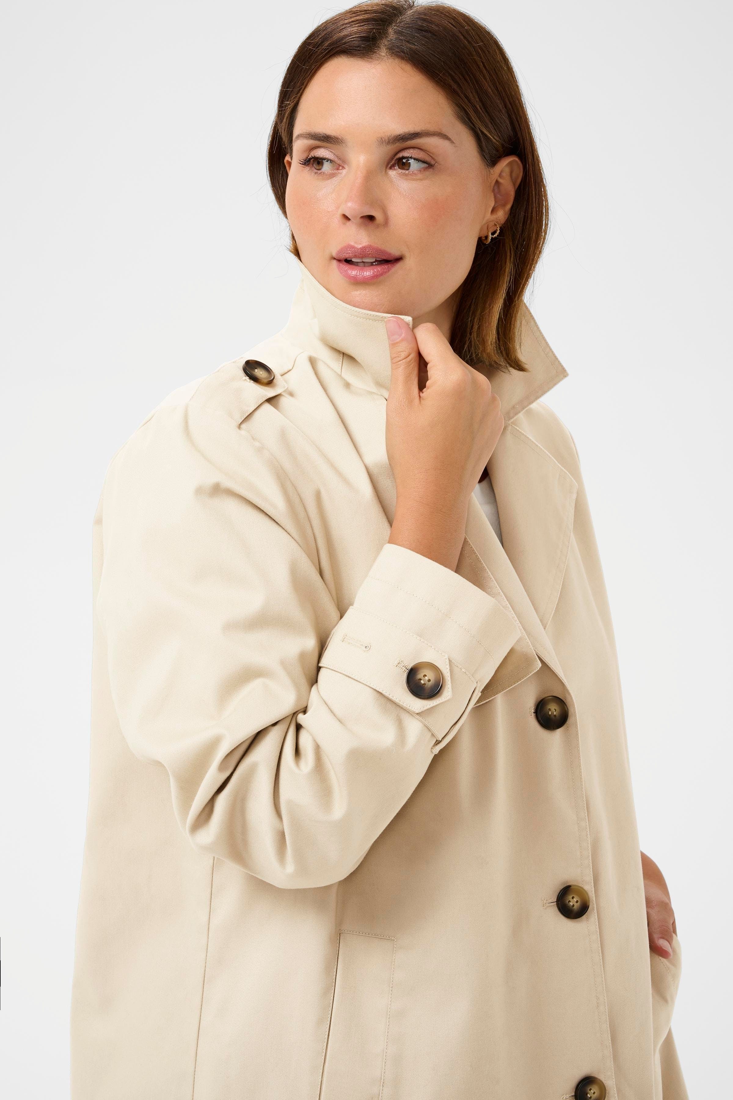 KCtricia Veste d'extérieur LOOKBOOK DETAIL 10582920-151305