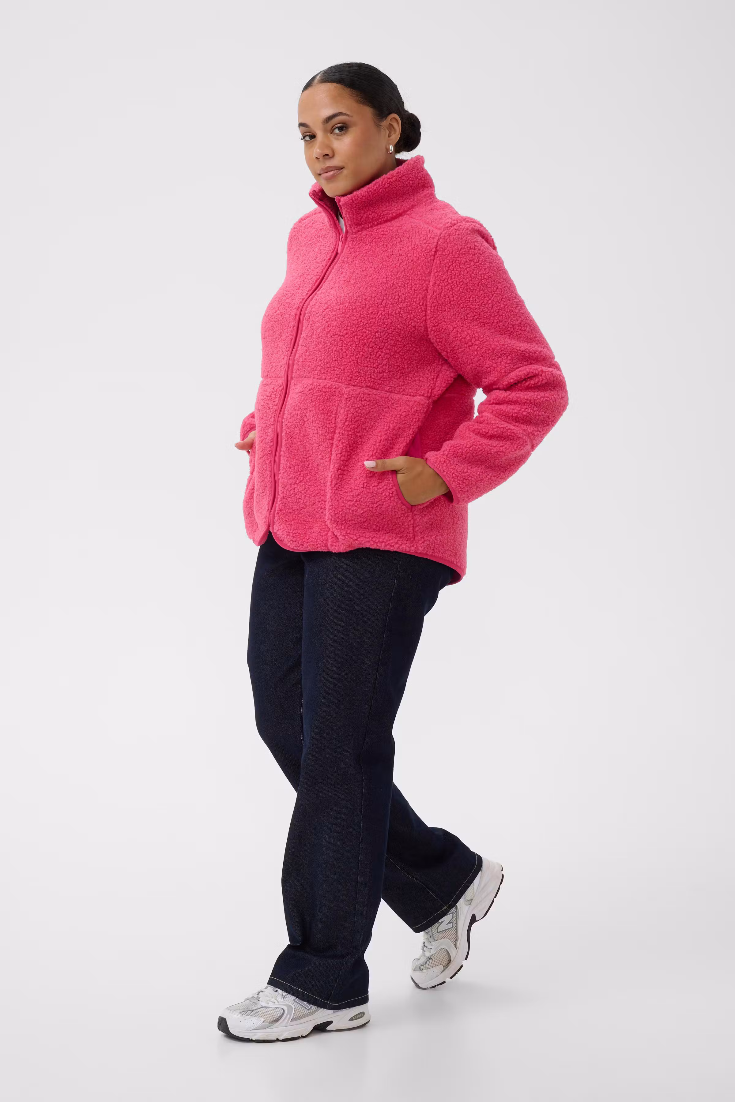 KCcanilla Outerwear LOOKBOOK FRONT 10584946-182120