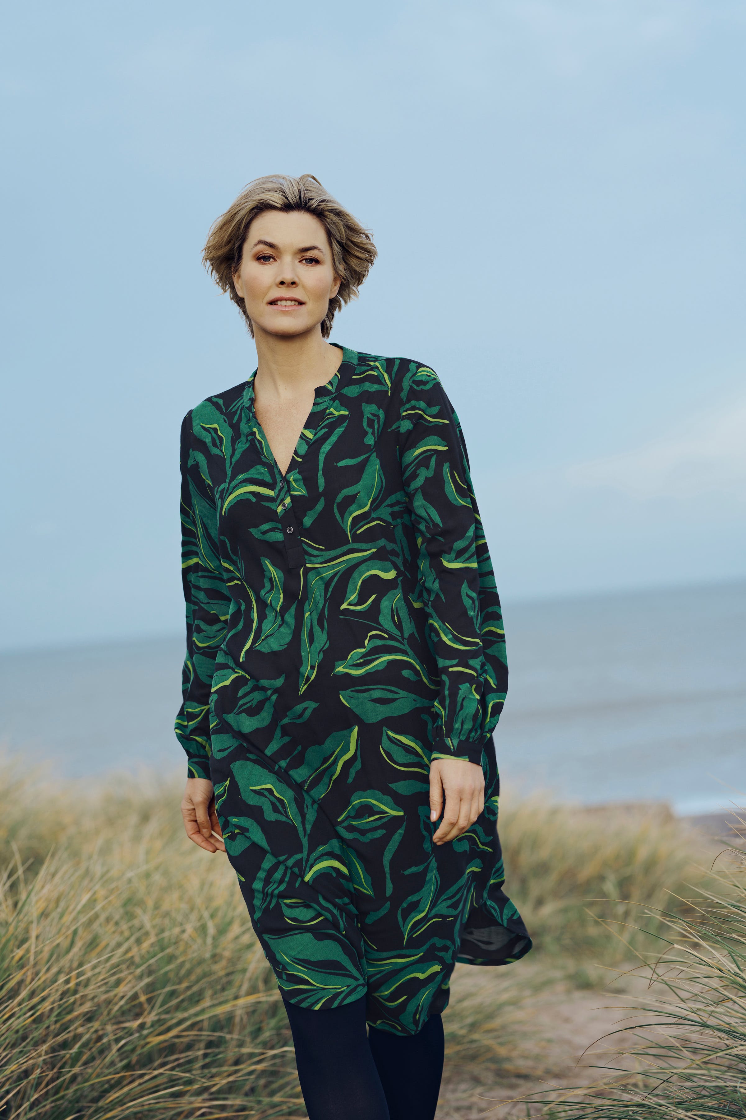 BPelse Kleid LOCATION NONE 10590616-105566B