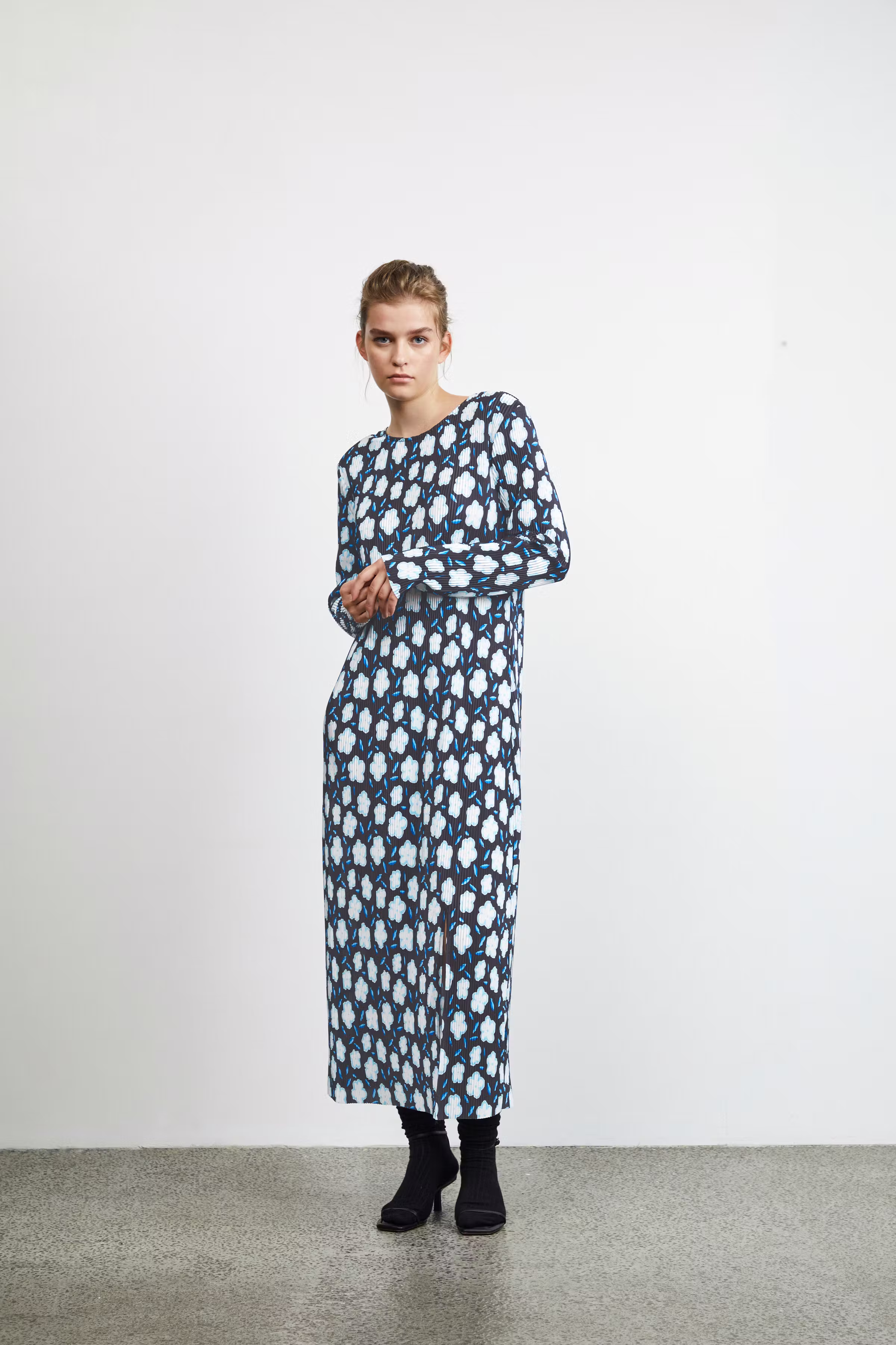 Dress LOOKBOOK FRONT 20119366-202263