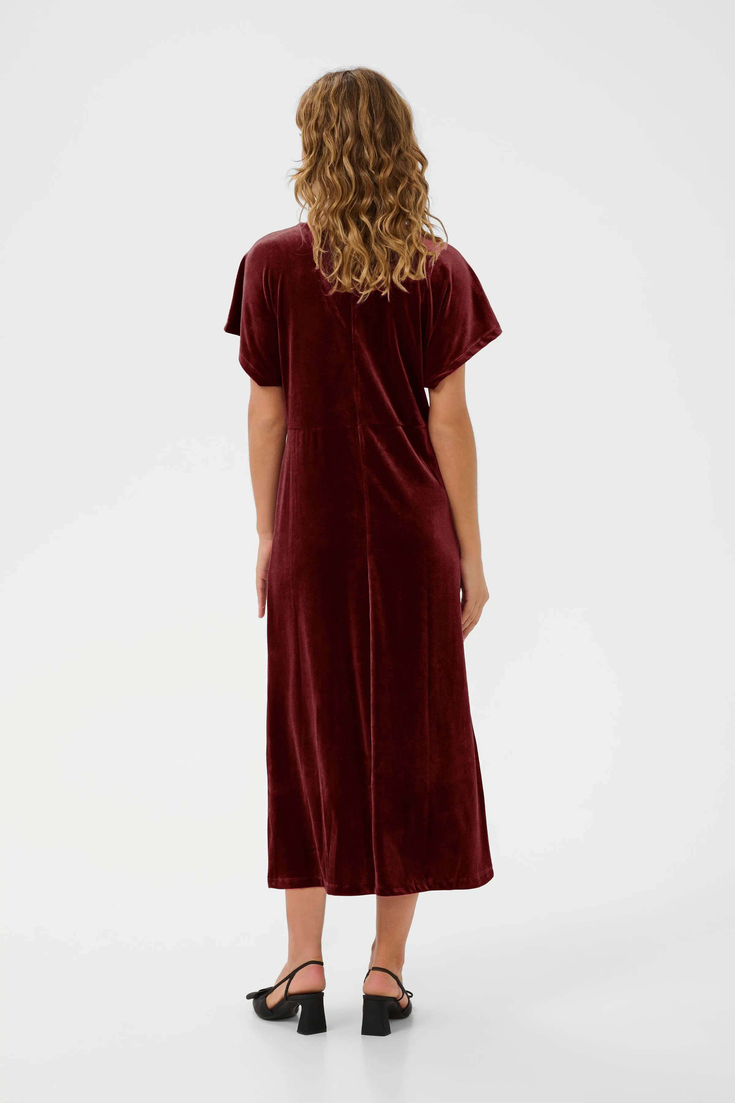 CRFrosty Velvet Dress LOOKBOOK BACK 10614446-191522