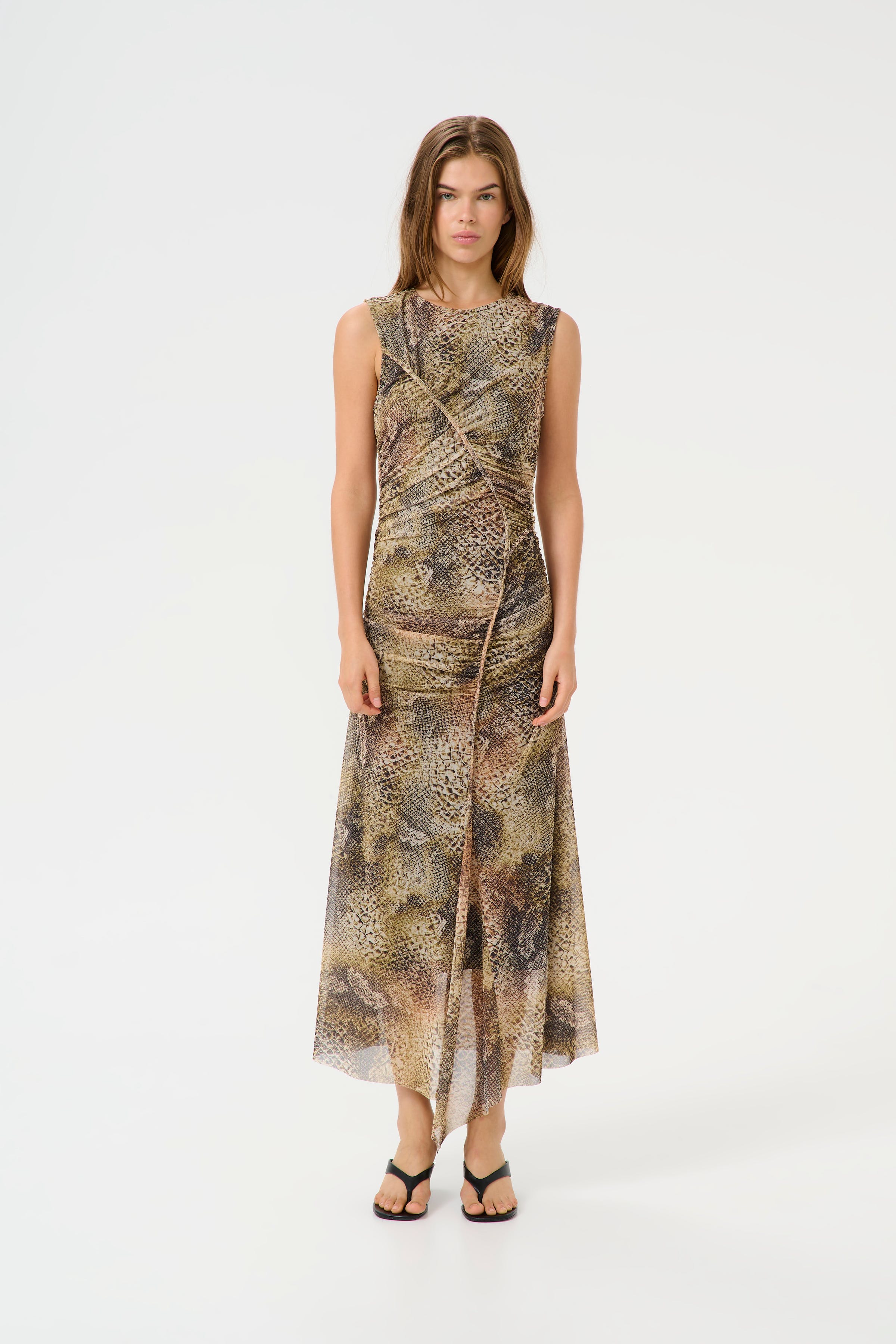 GZmenny Dress LOOKBOOK FRONT 10910318-107549