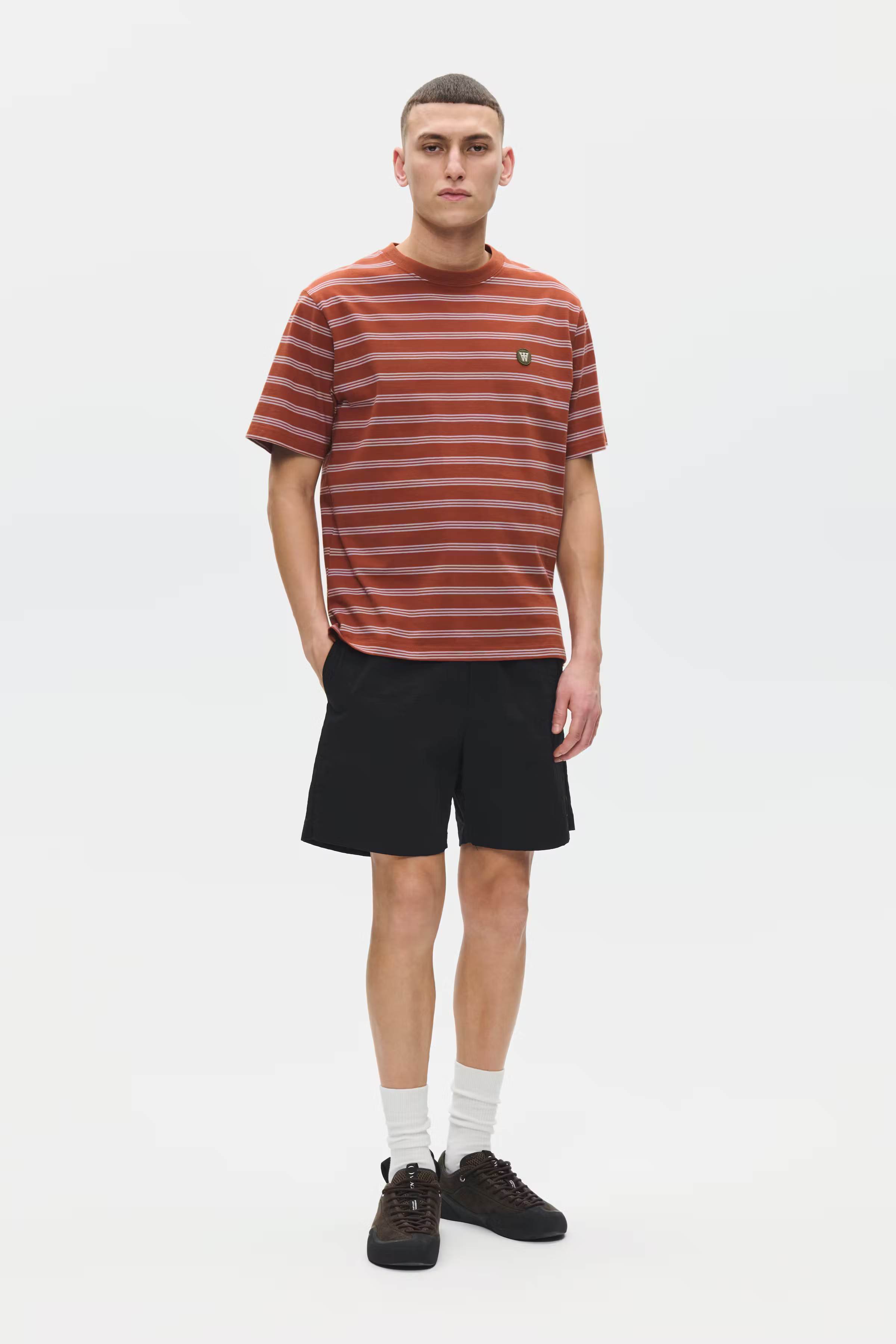 WWEaston T-shirt LOOKBOOK FRONT 30252104-304904