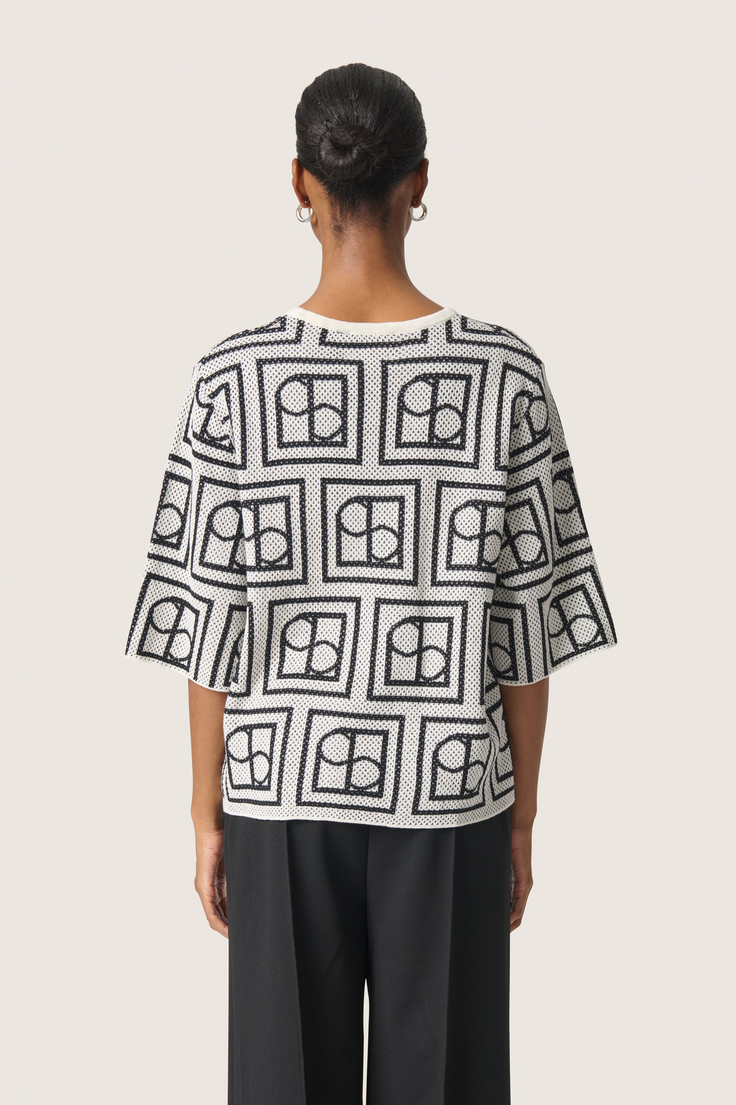 SLShonda Pullover LOOKBOOK BACK 30408054-303494