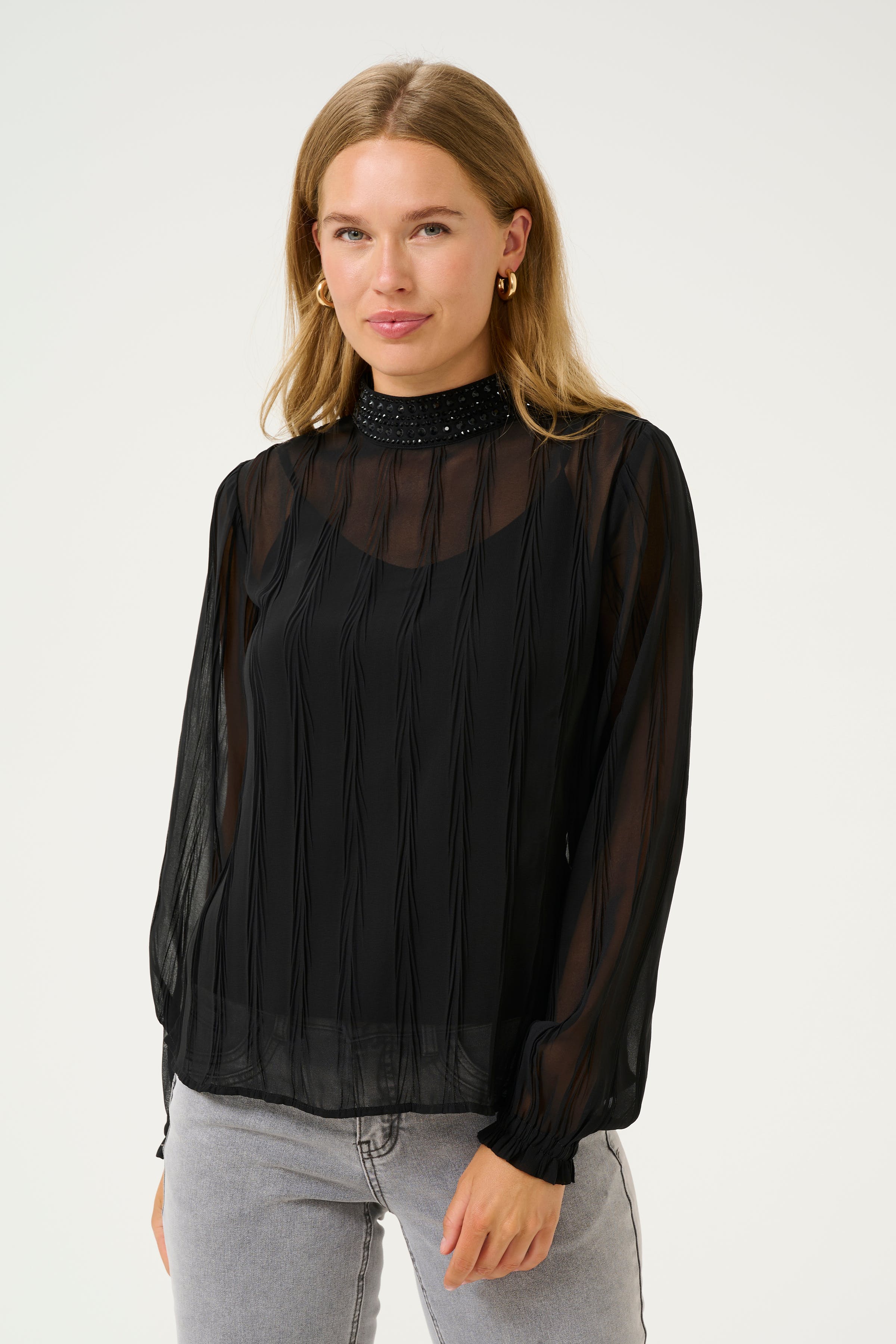 CRSadia Bluse LOOKBOOK FRONT 10612960-100120