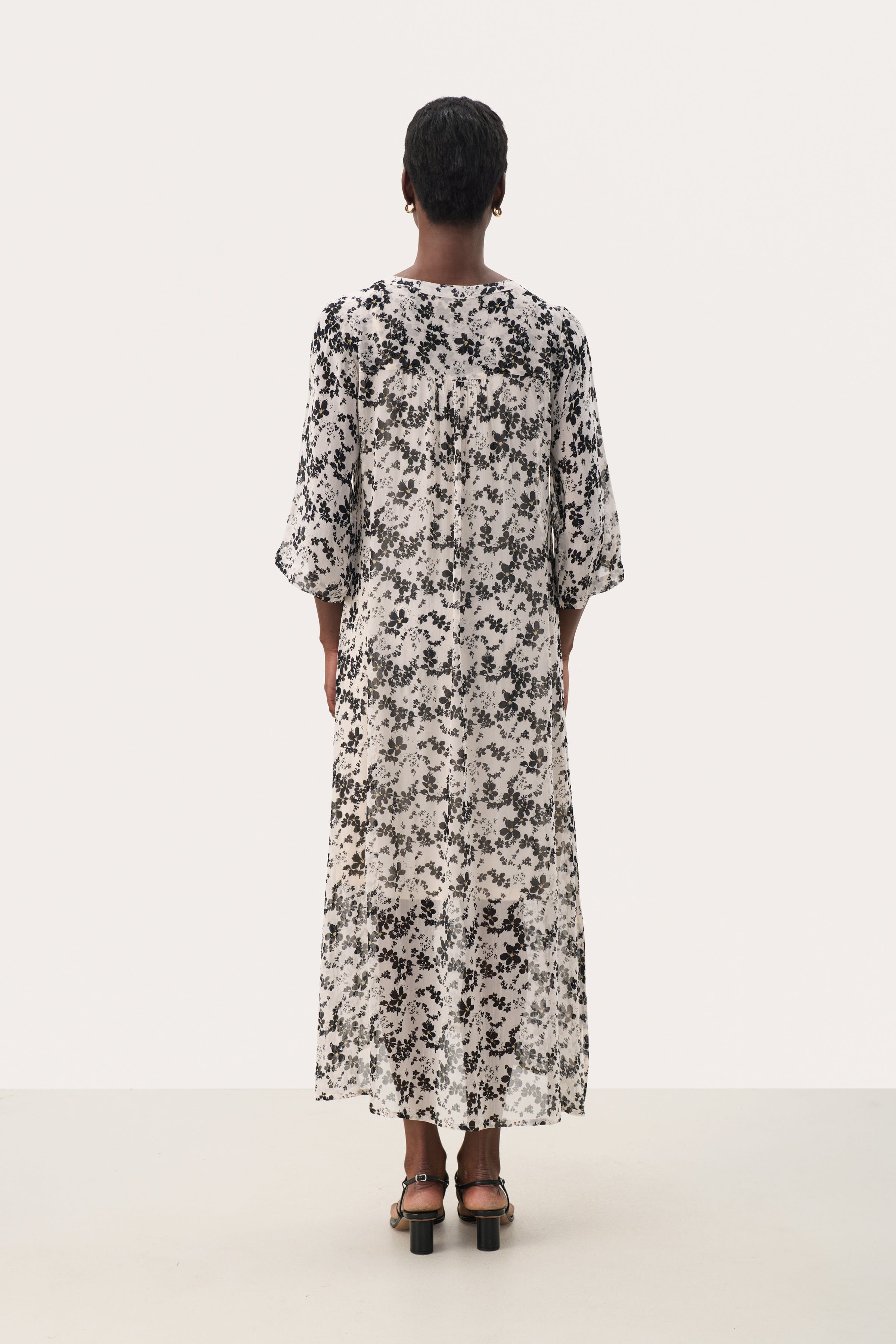 BeritPW Dress LOOKBOOK BACK 30307831-303787