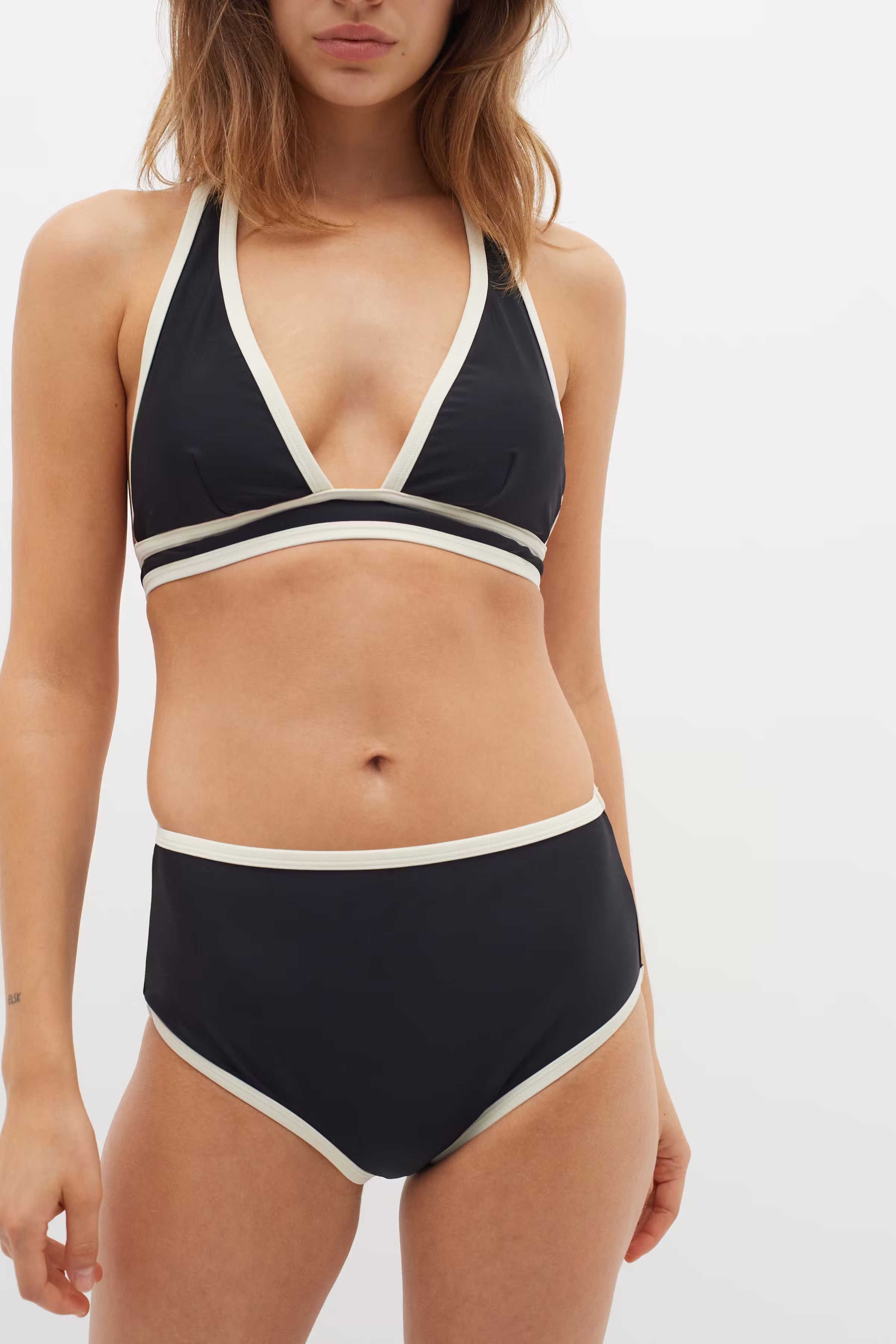 EaleneIW Bikini Top LOOKBOOK FRONT 30109417-194008