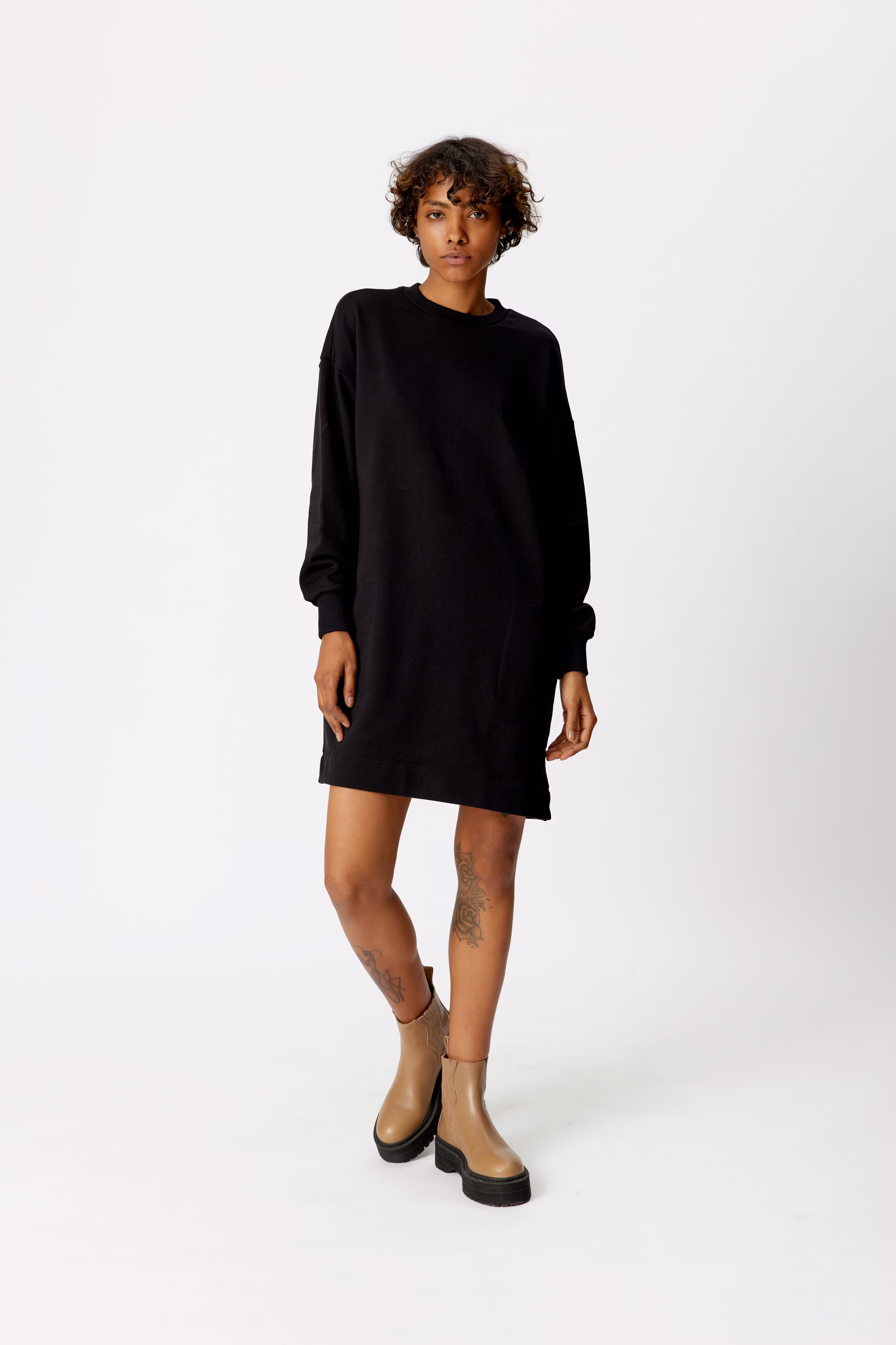 BirtaGZ Sweatshirt LOOKBOOK FRONT 10905869-100017