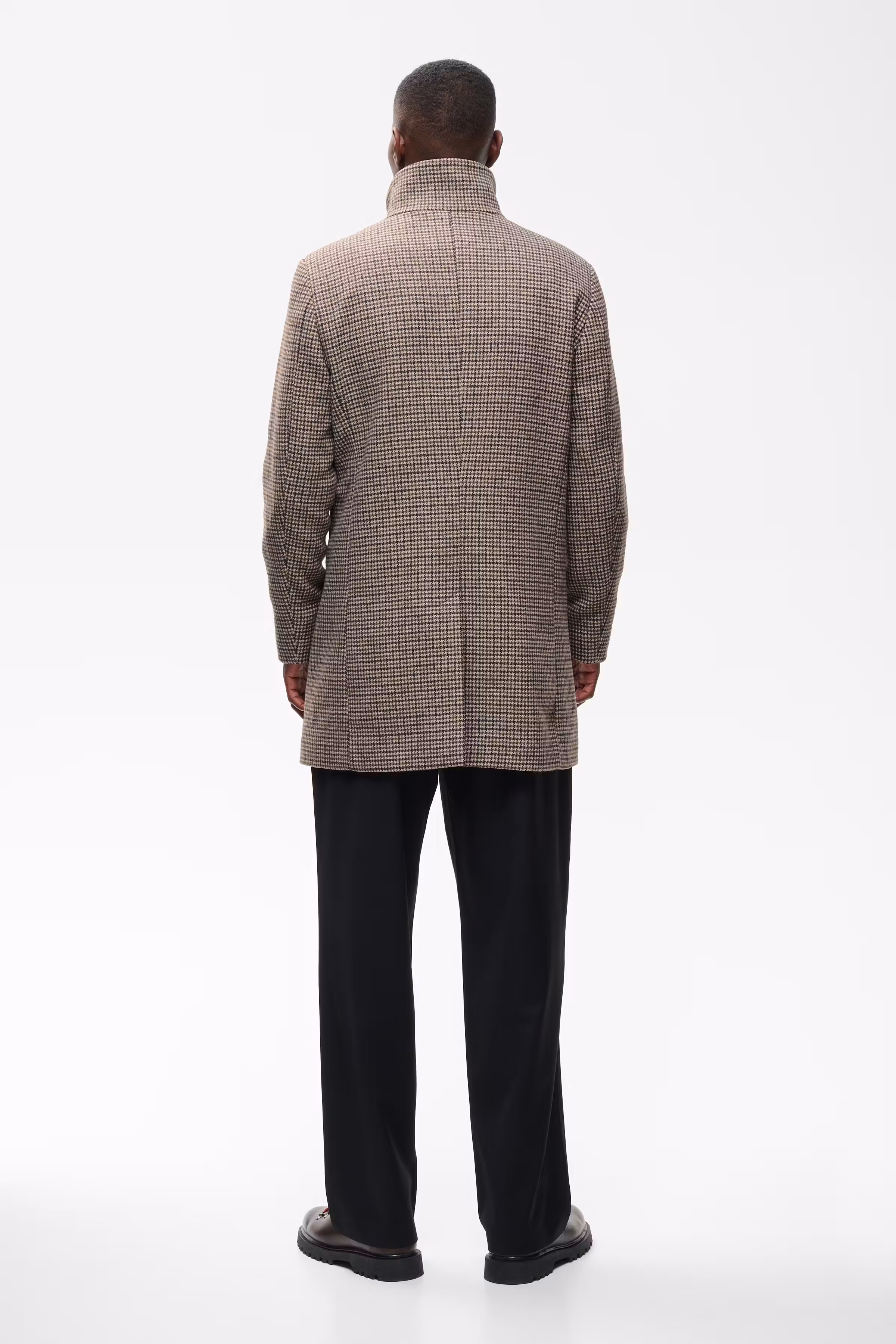 MAharvey Coat LOOKBOOK BACK 30209235-190812