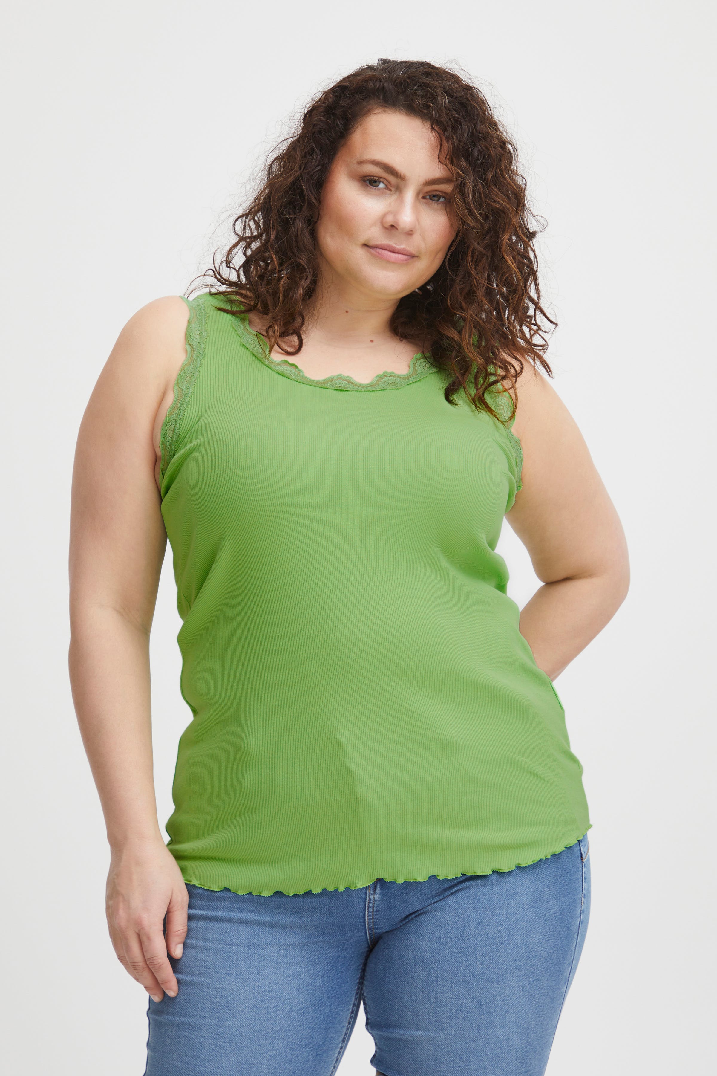 FPZAMOND Top LOOKBOOK FRONT 20611053-156437