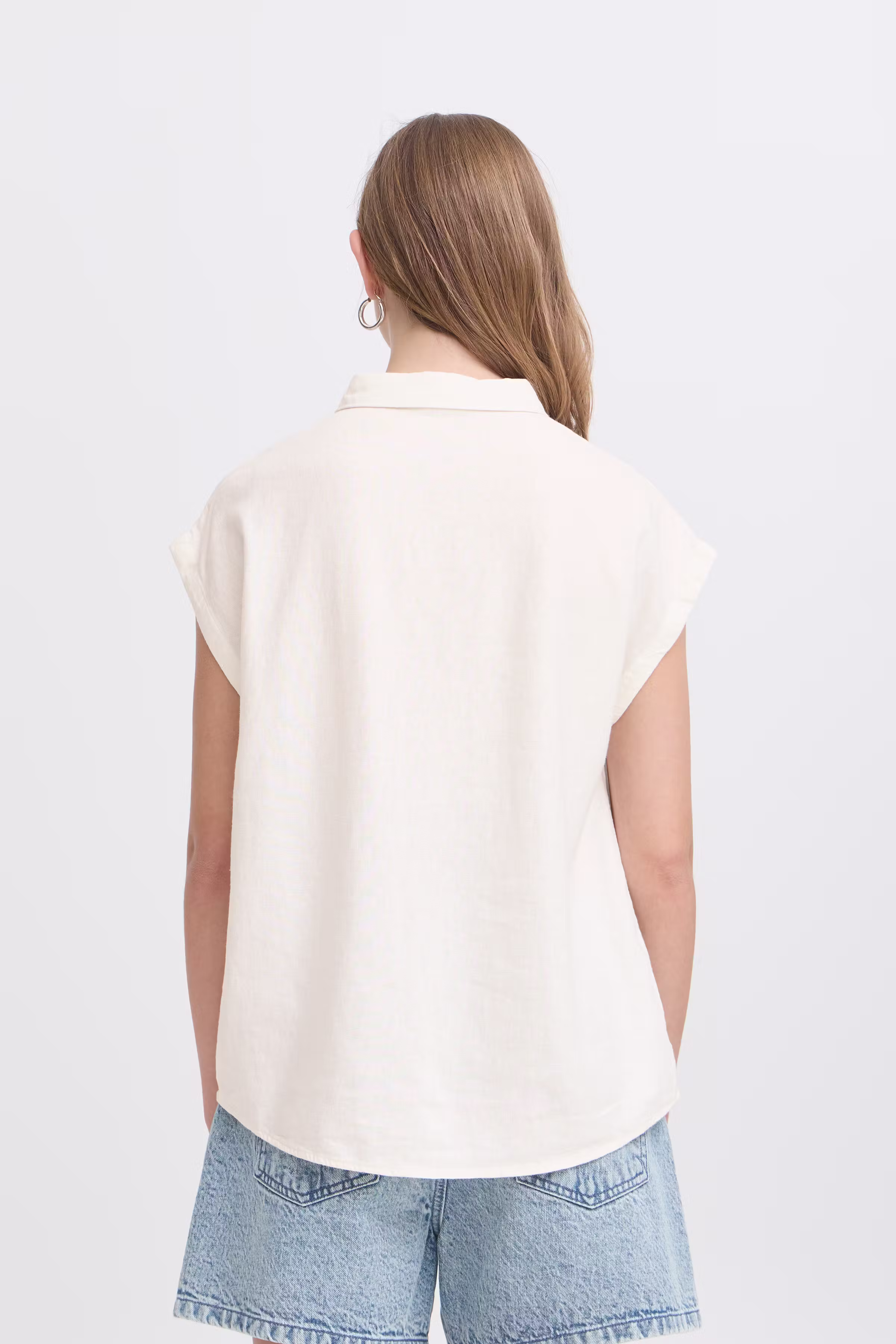 IHLINNO Kortermet bluse LOOKBOOK BACK 20122922-114201