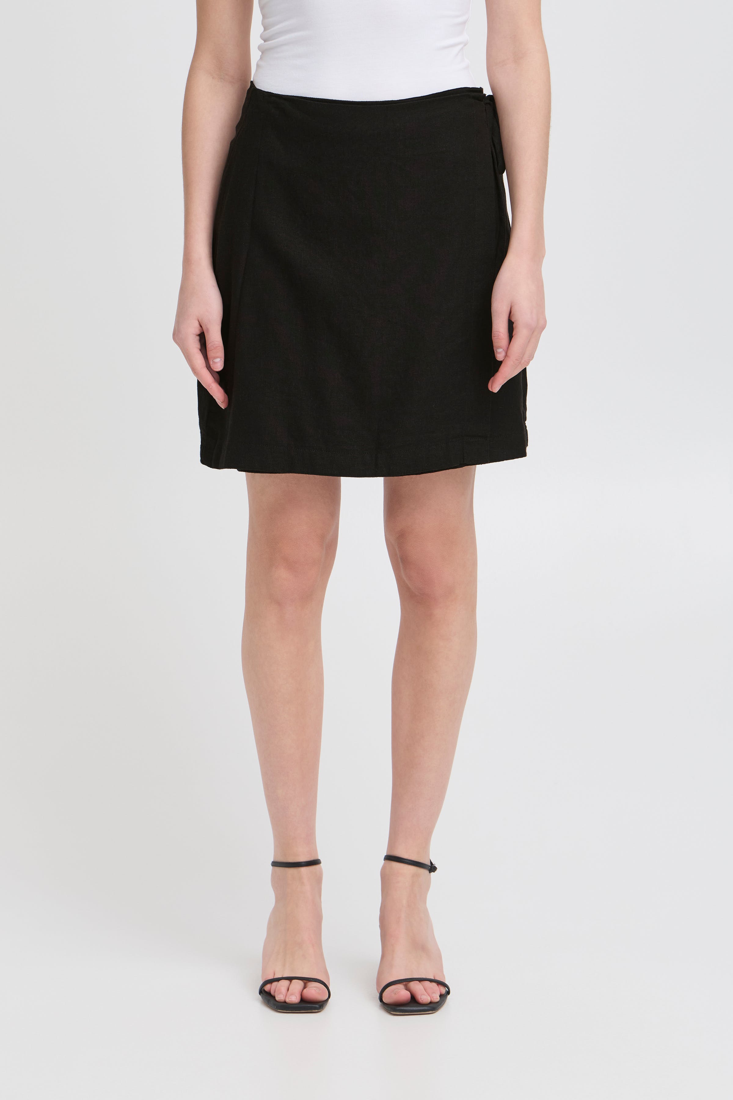 IHLINNO Rok LOOKBOOK FRONT 20122916-194008