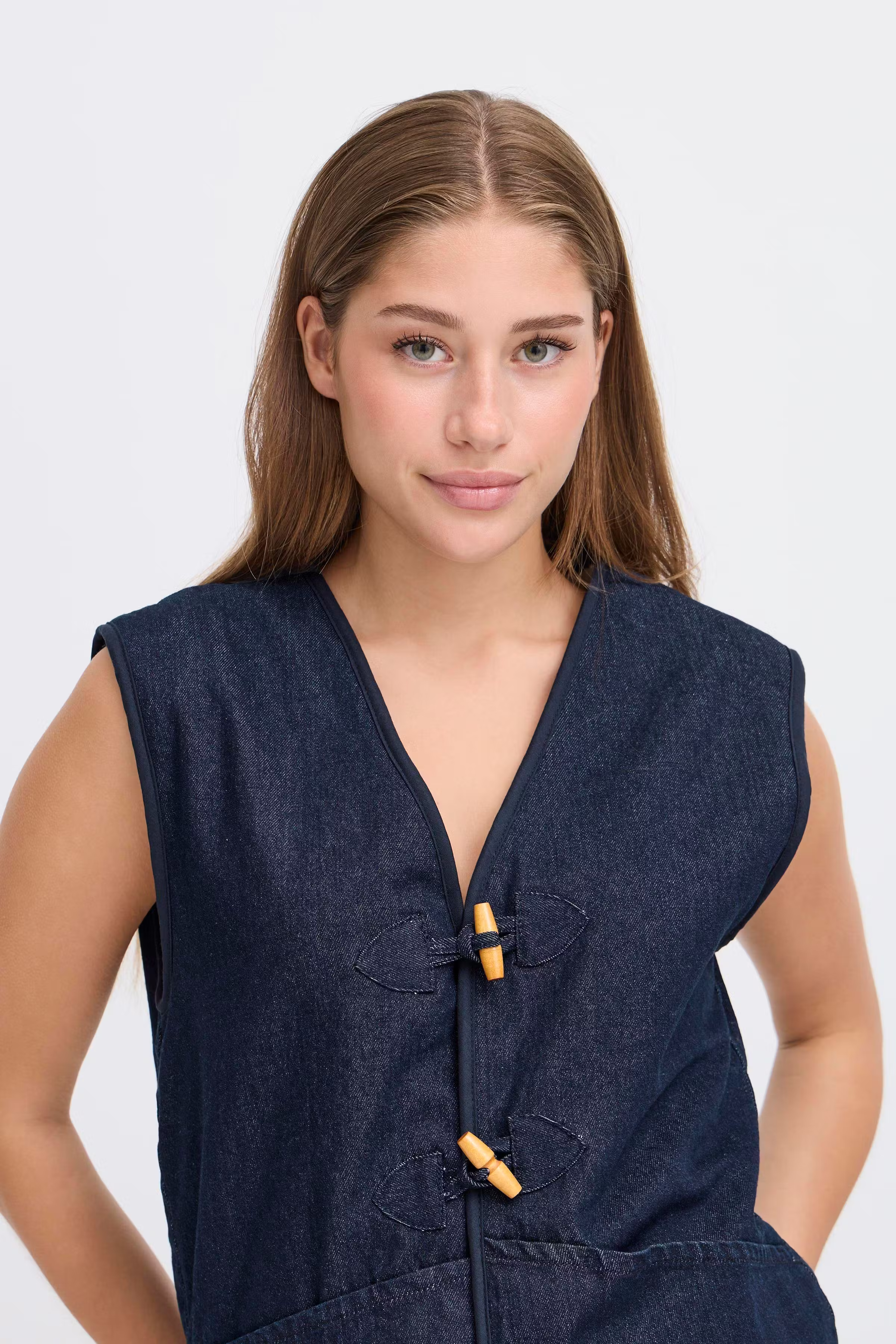 IHHIRAMO Vest LOOKBOOK DETAIL 20124340-900000209