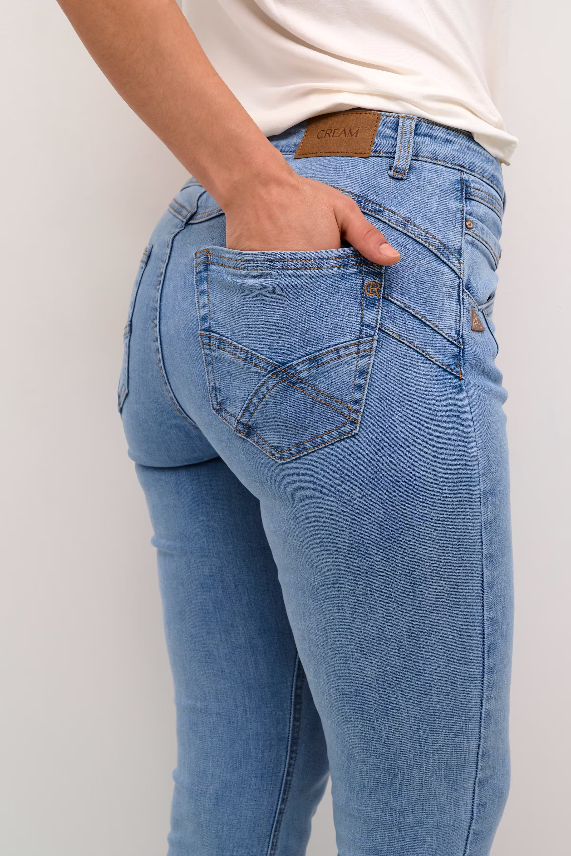 CRAmalie Bootcut Jeans LOOKBOOK DETAIL 10650697-105504