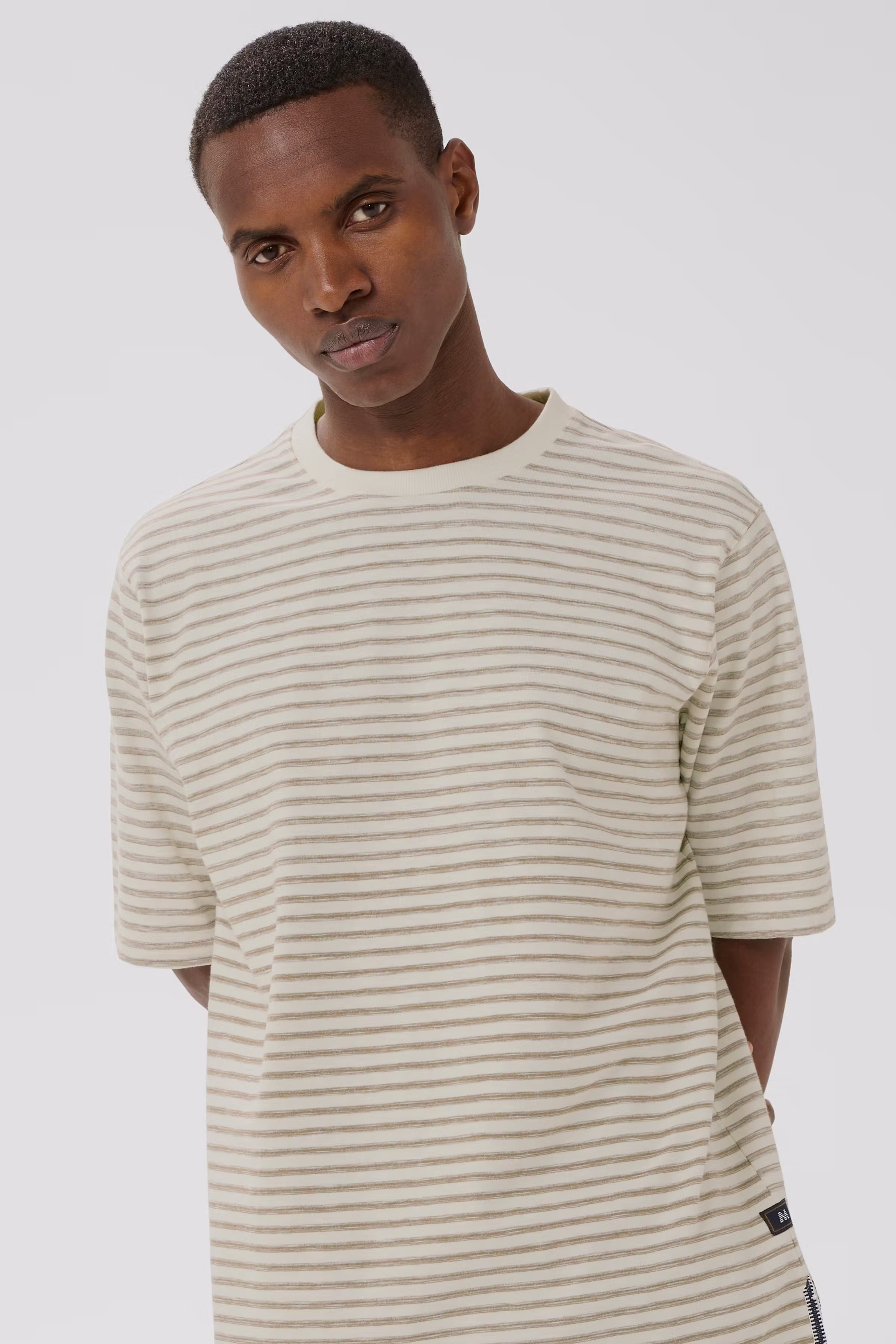 MAkai T-shirt LOOKBOOK DETAIL 30209055-171108