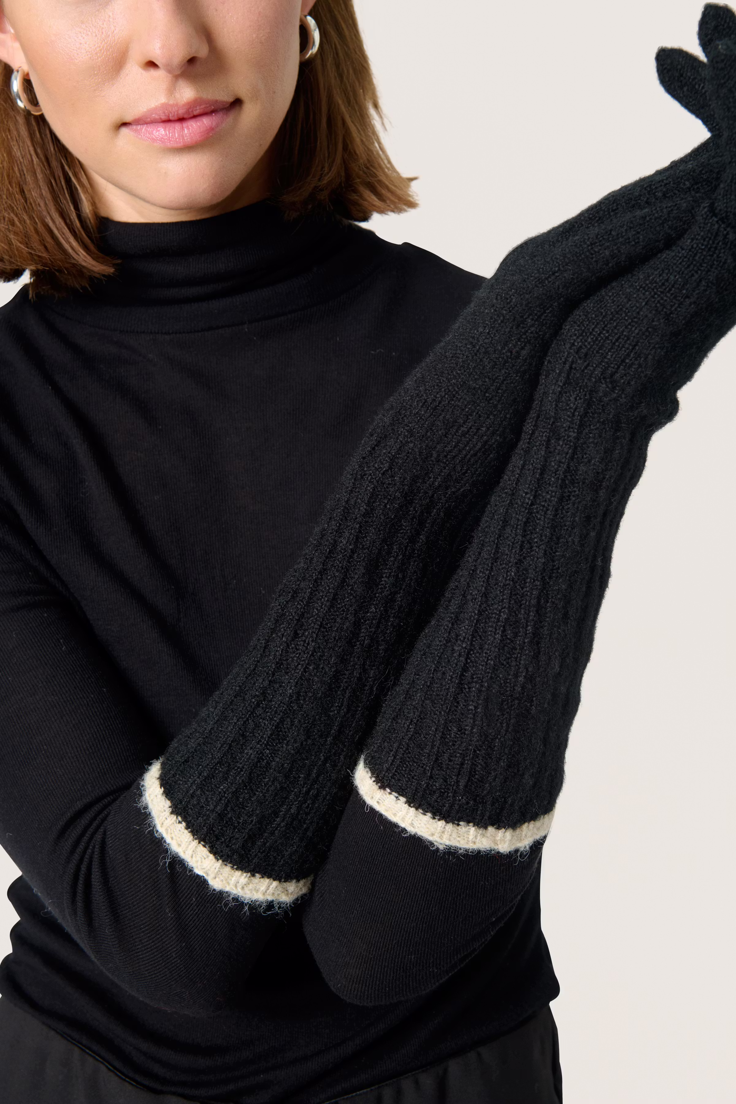 SLEvilla Handskar LOOKBOOK DETAIL 30408335-194008