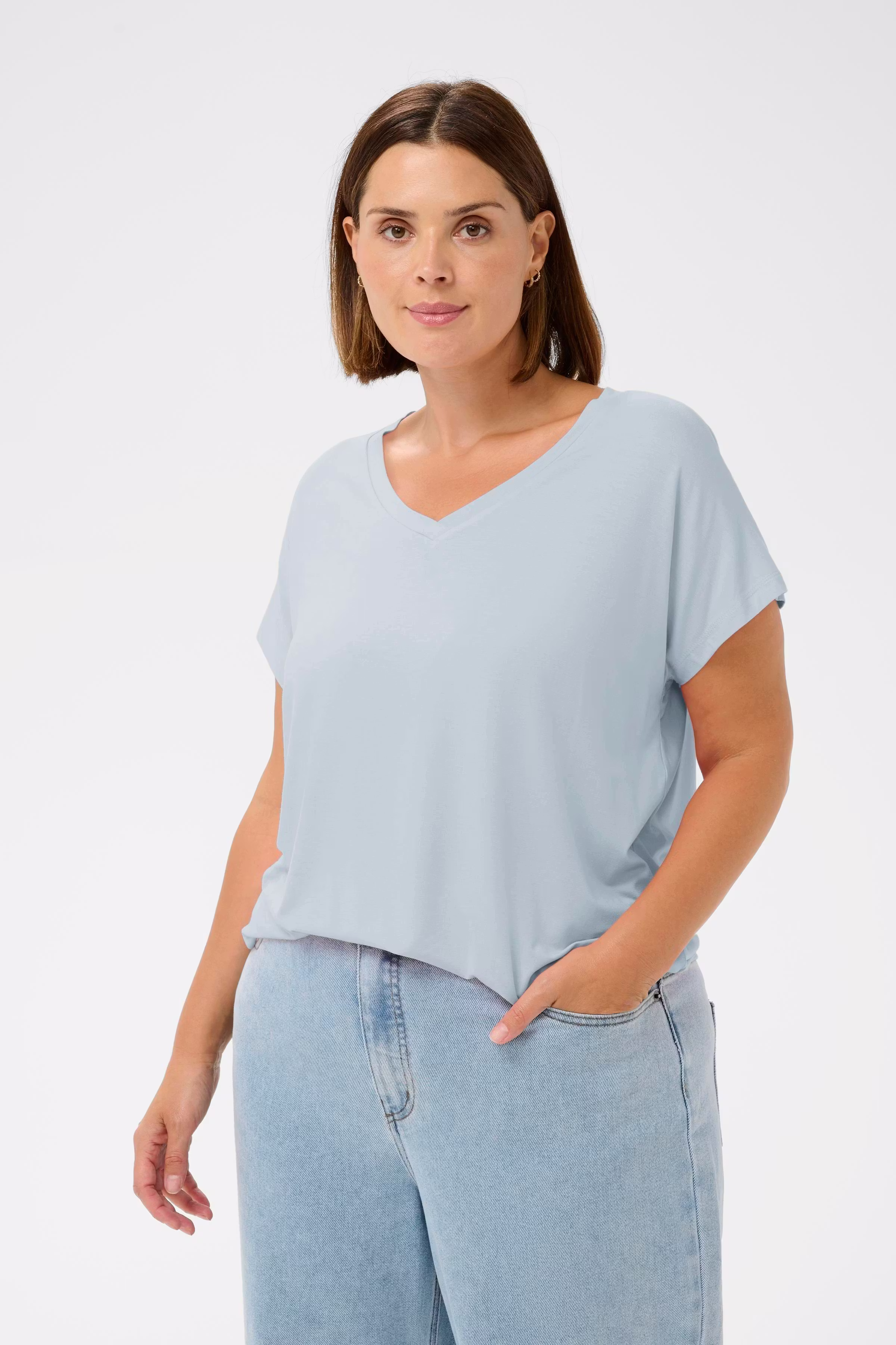 KCjena T-shirt LOOKBOOK FRONT 10582098-144005