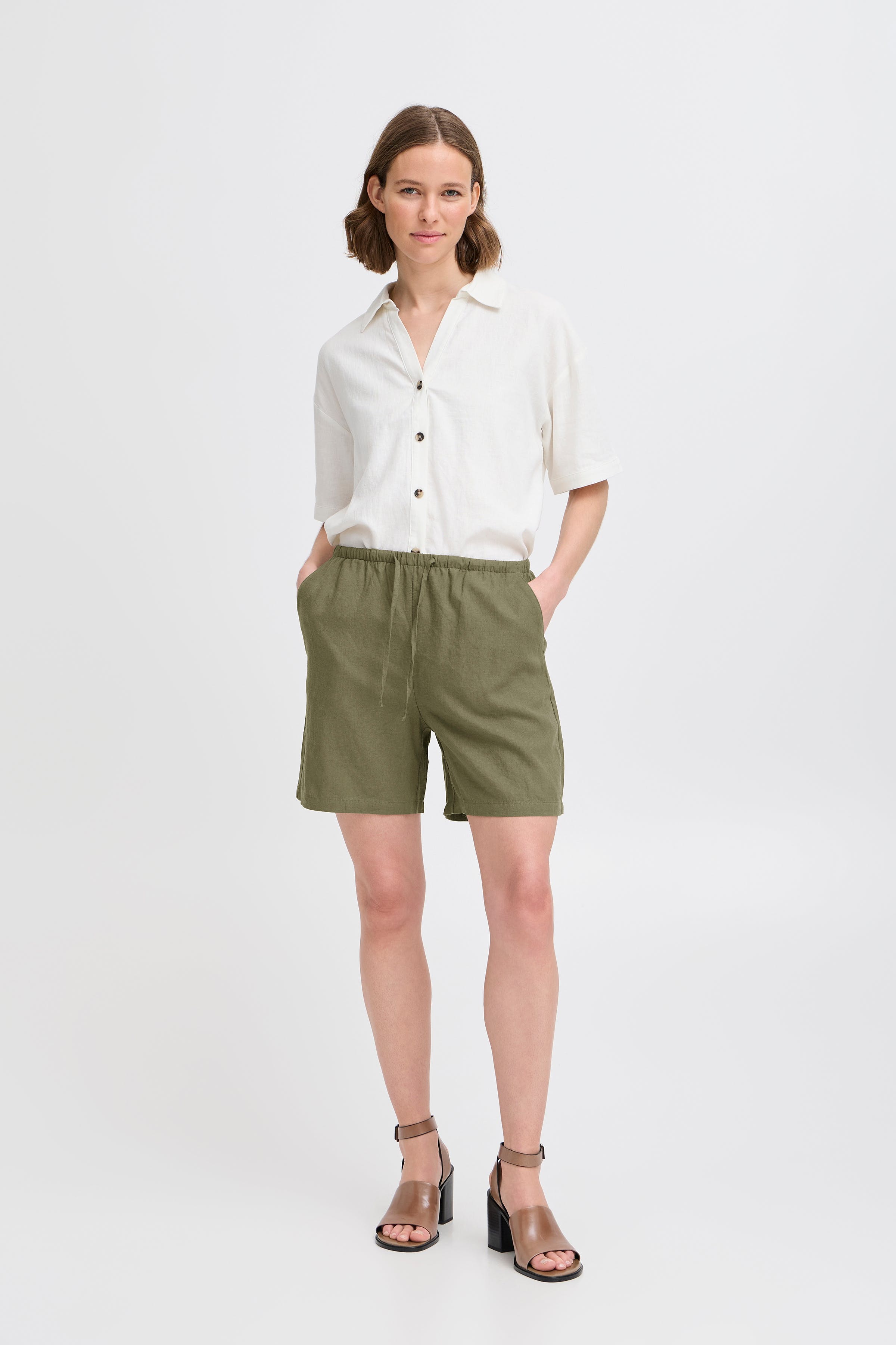 BYFALAKKA Shorts LOOKBOOK FRONT 20816607-190510