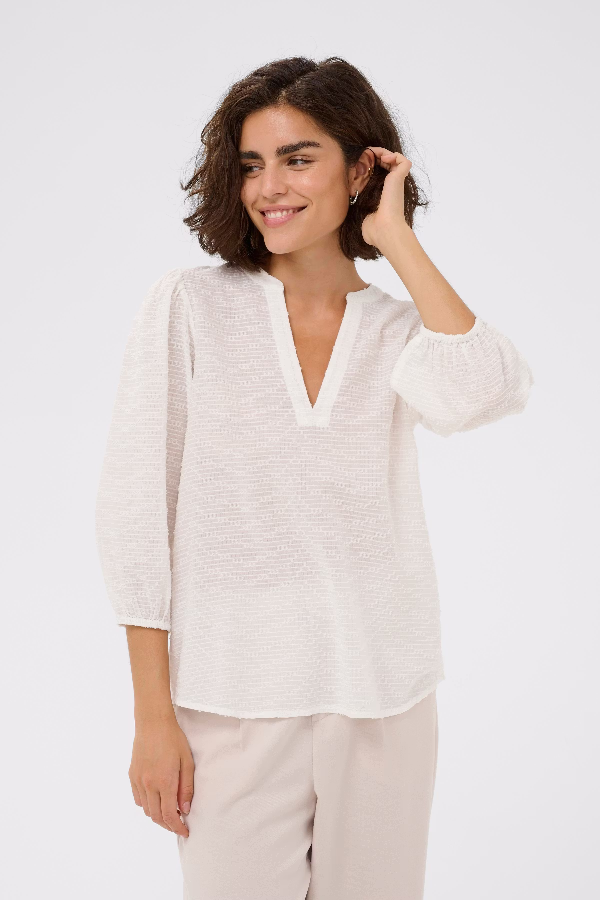 KApenelope Bluse LOOKBOOK FRONT 10511436-110602