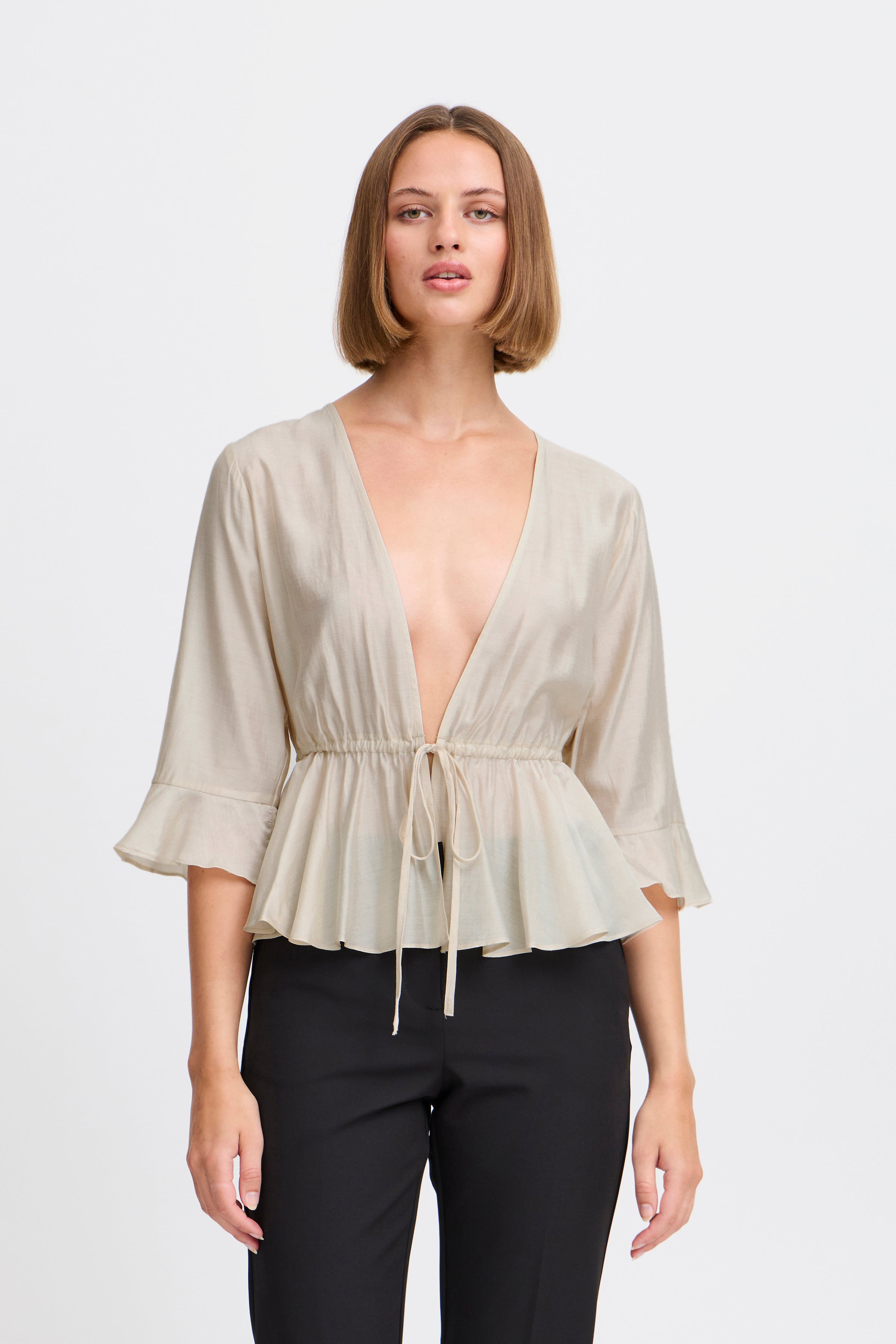 IXKORNELIA Bluse LOOKBOOK FRONT 20123340-124301