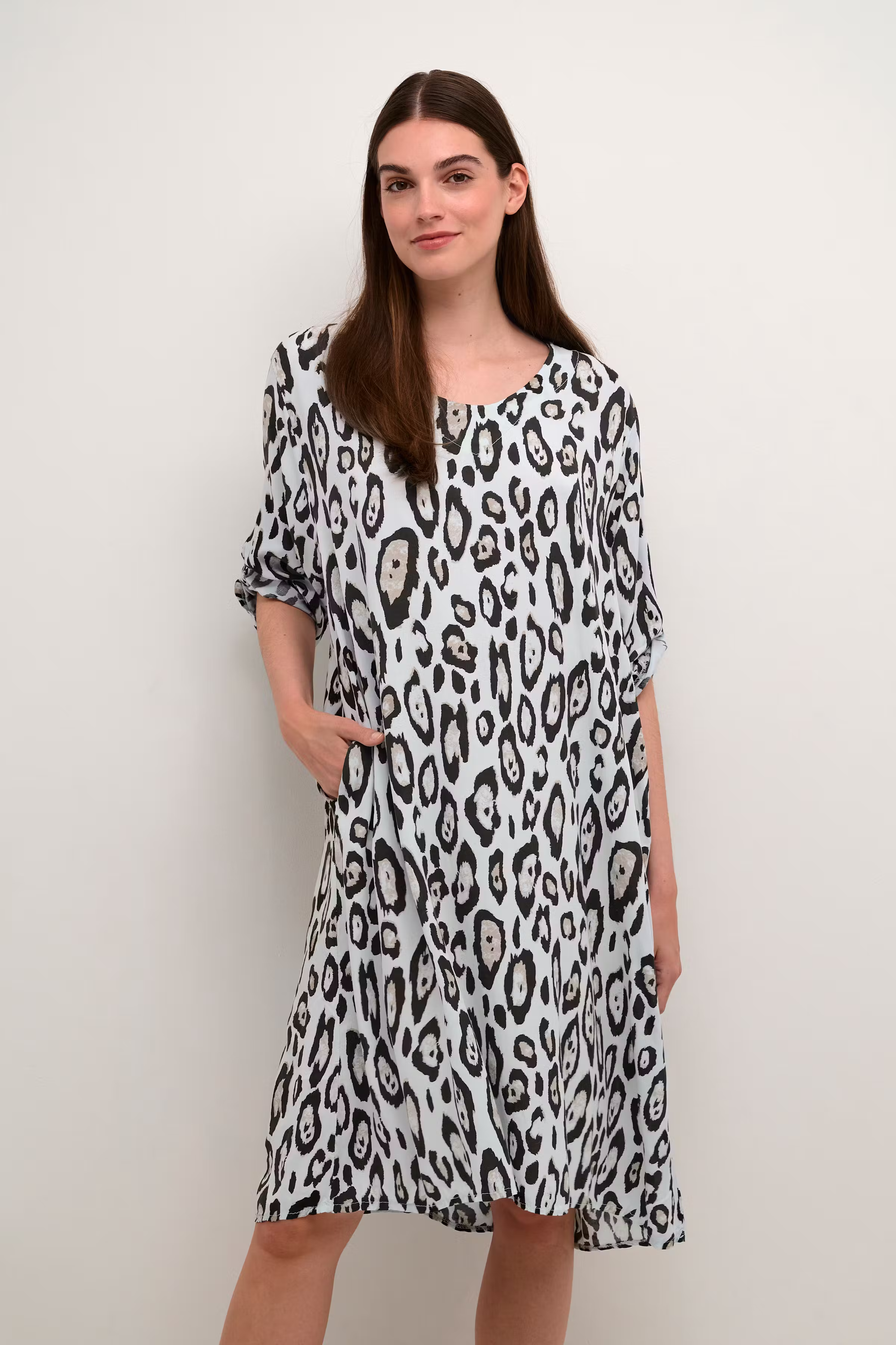 BPkessia Dress LOOKBOOK FRONT 40103498-400765