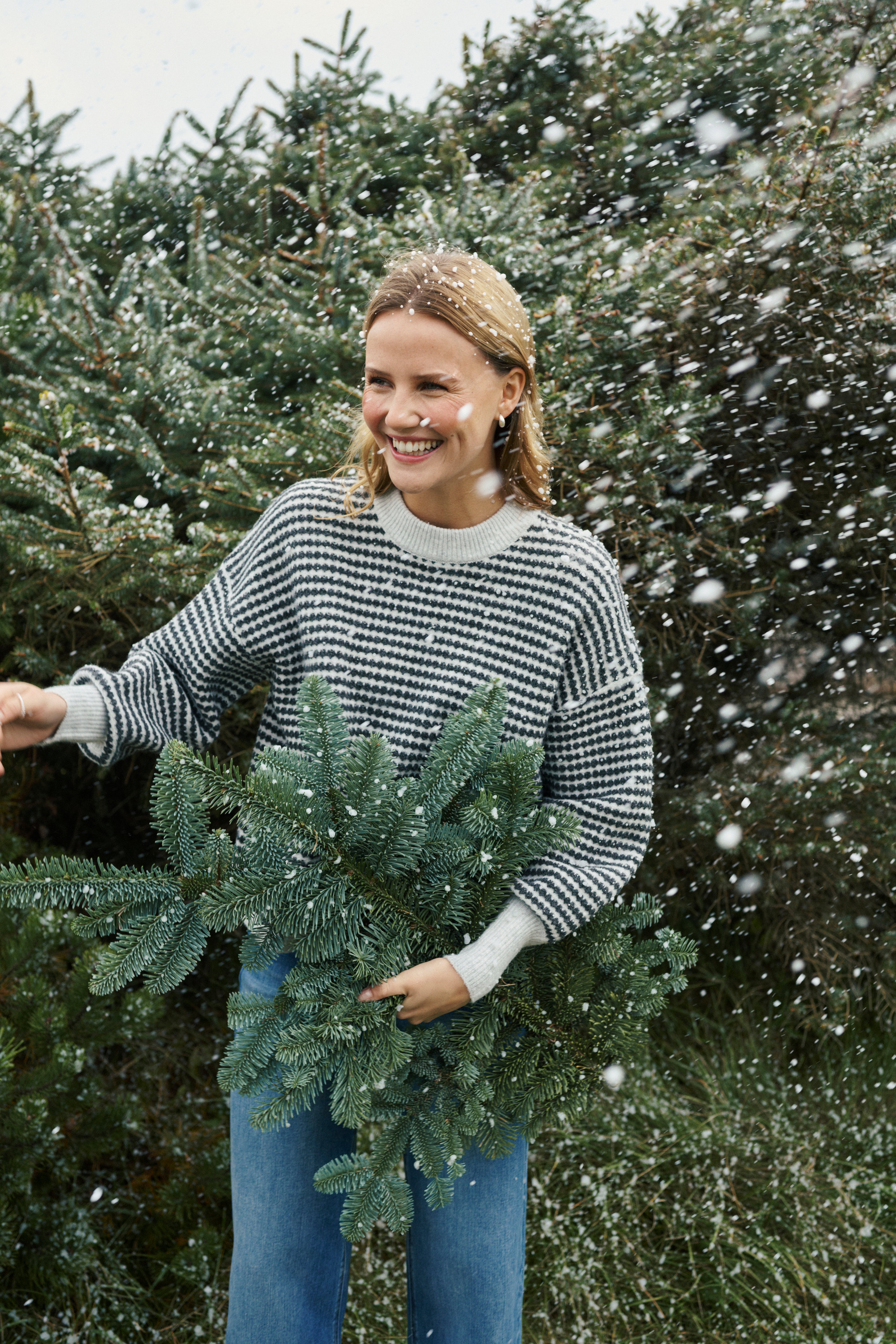 KAellery Pullover LOCATION NONE 10509032-106303