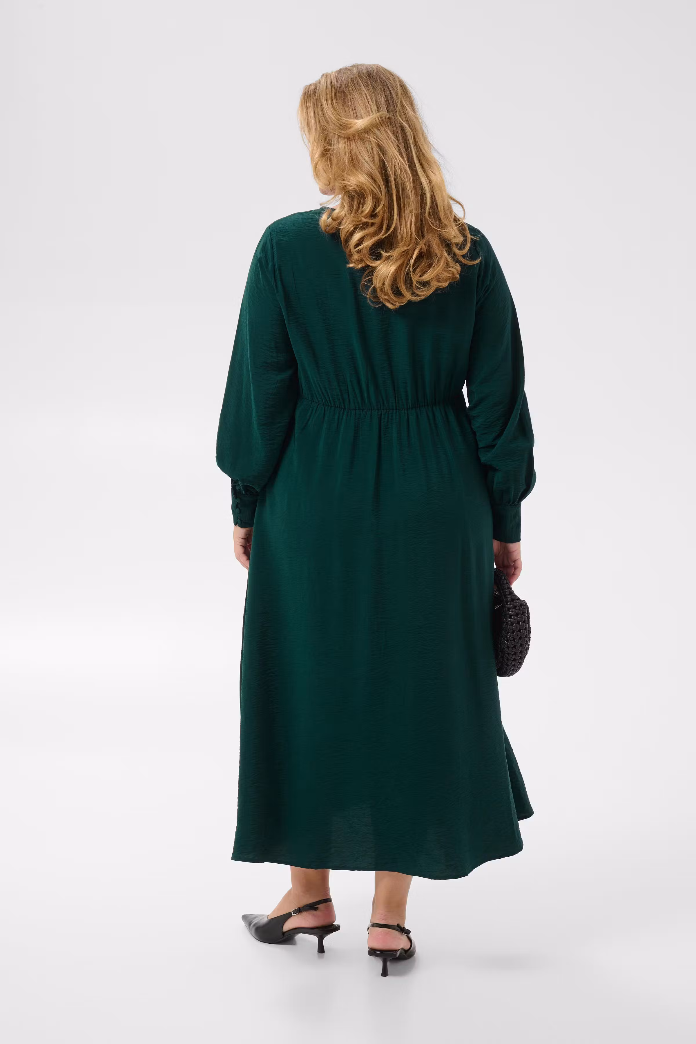 KCneela Kleid LOOKBOOK BACK 10584978-195320