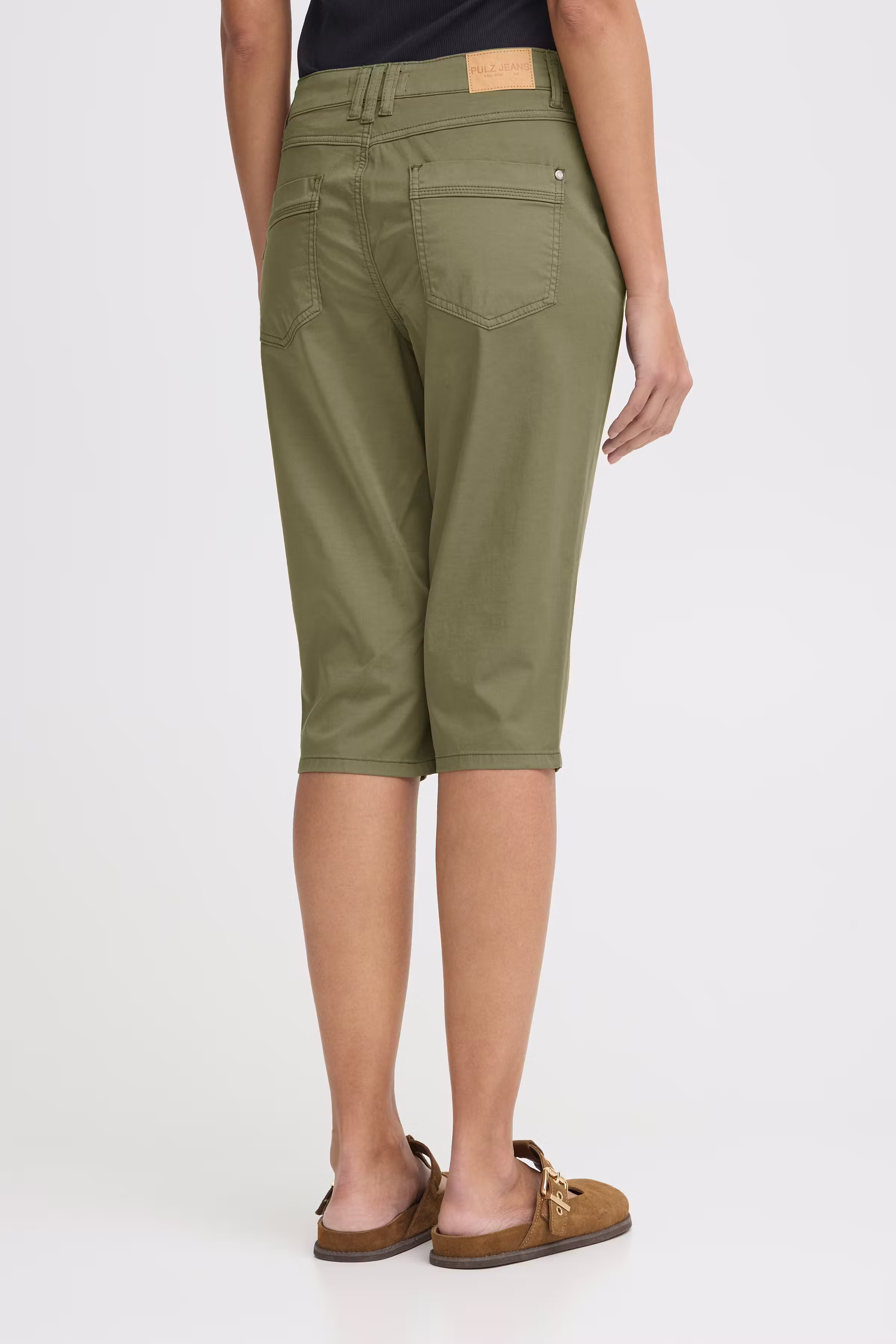 PZEVELYN Hose LOOKBOOK BACK 50210424-170517