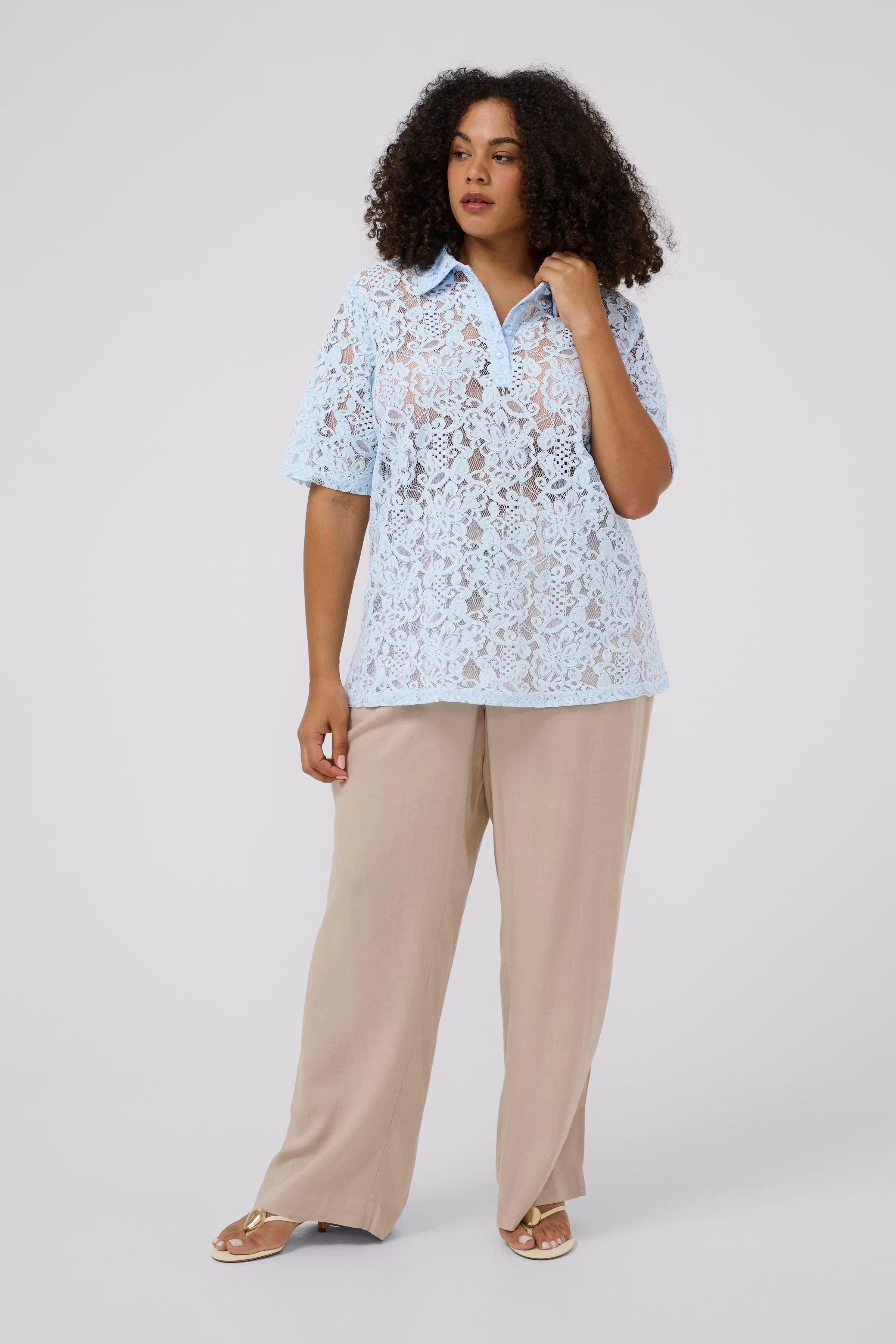 KClucy Bluse LOOKBOOK FRONT 10584044-144005