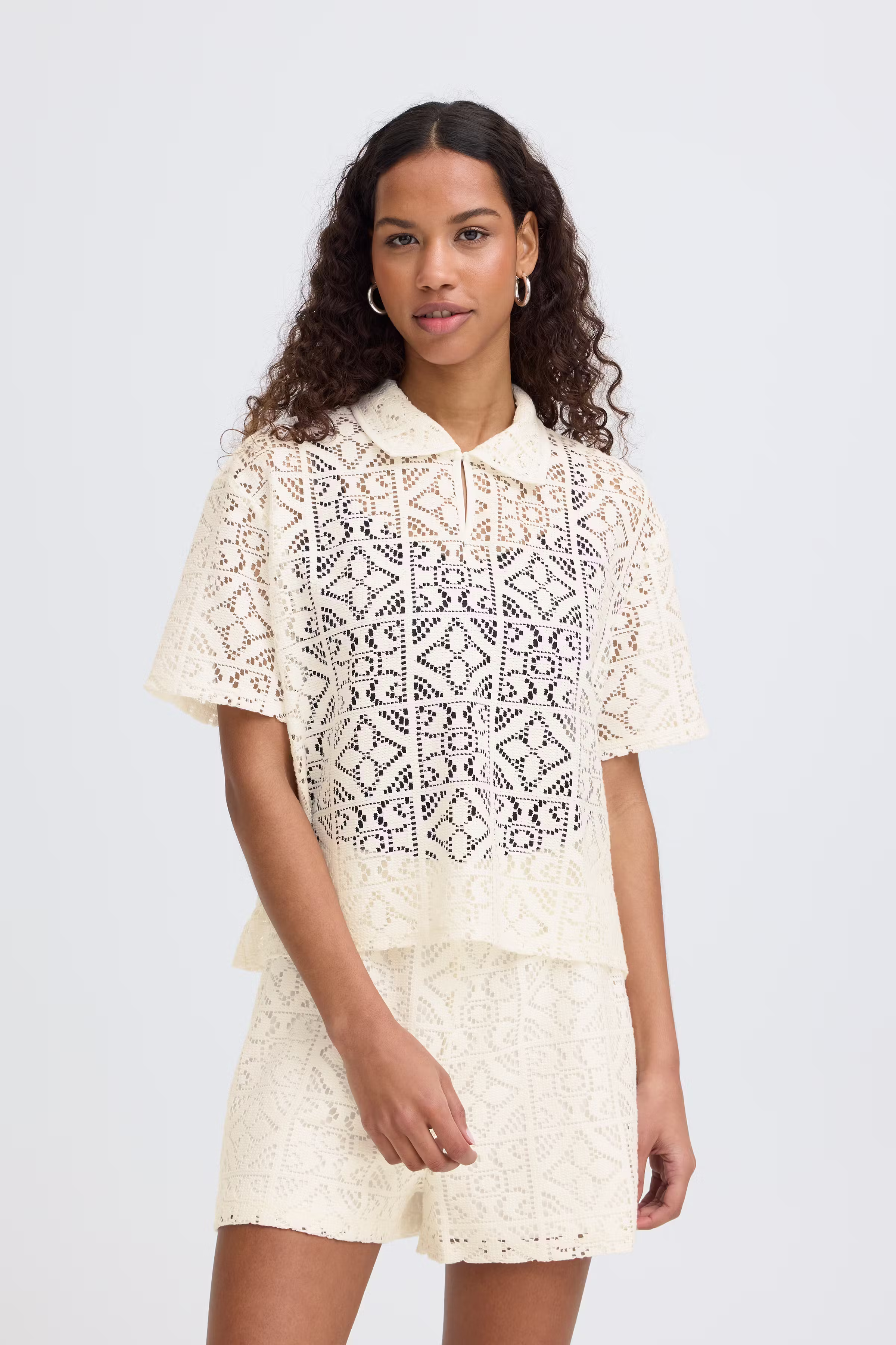 IHNAIMA T-shirt LOOKBOOK FRONT 20125459-114201