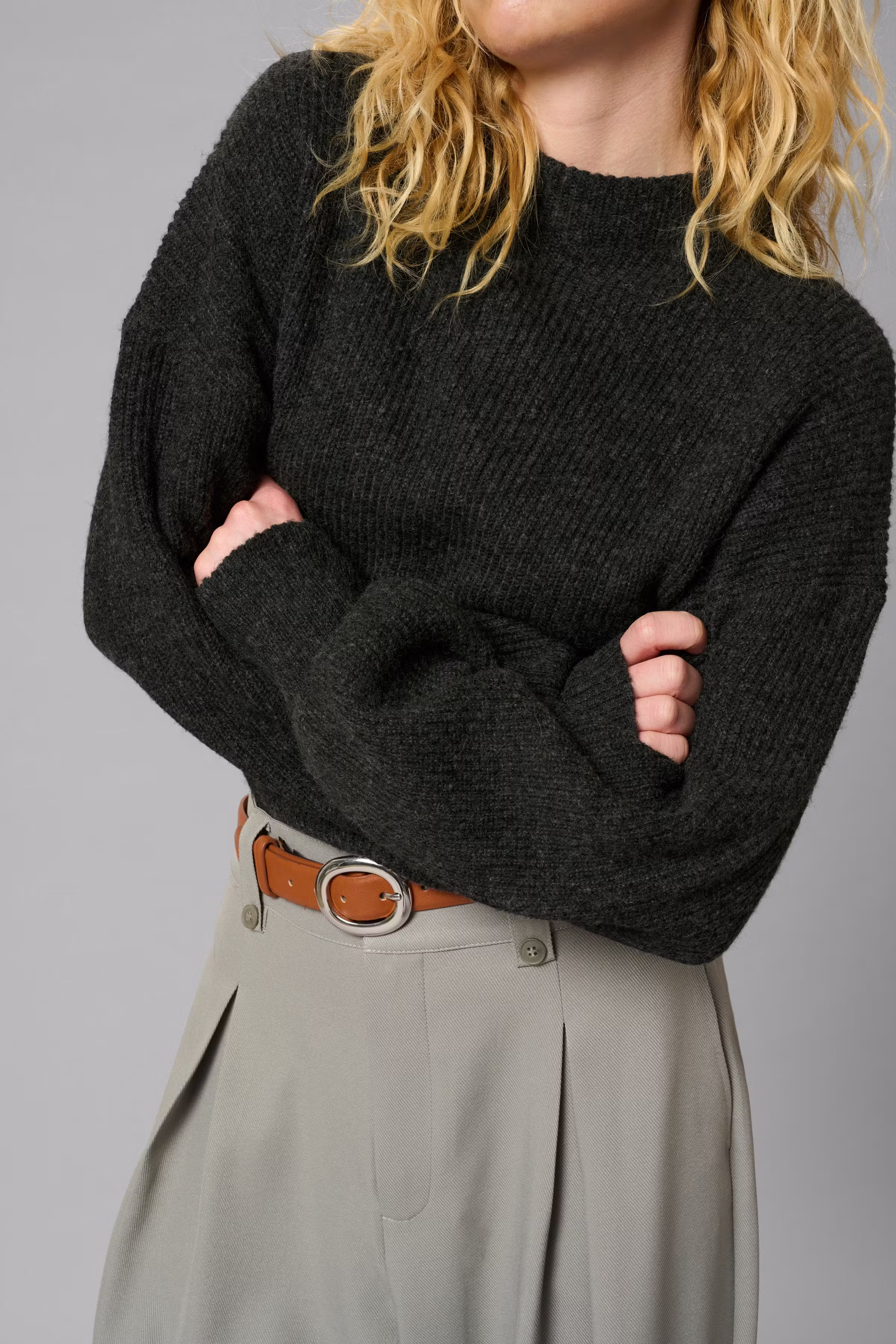 PalomaMW Pullover LOOKBOOK FRONT 10705300-100379