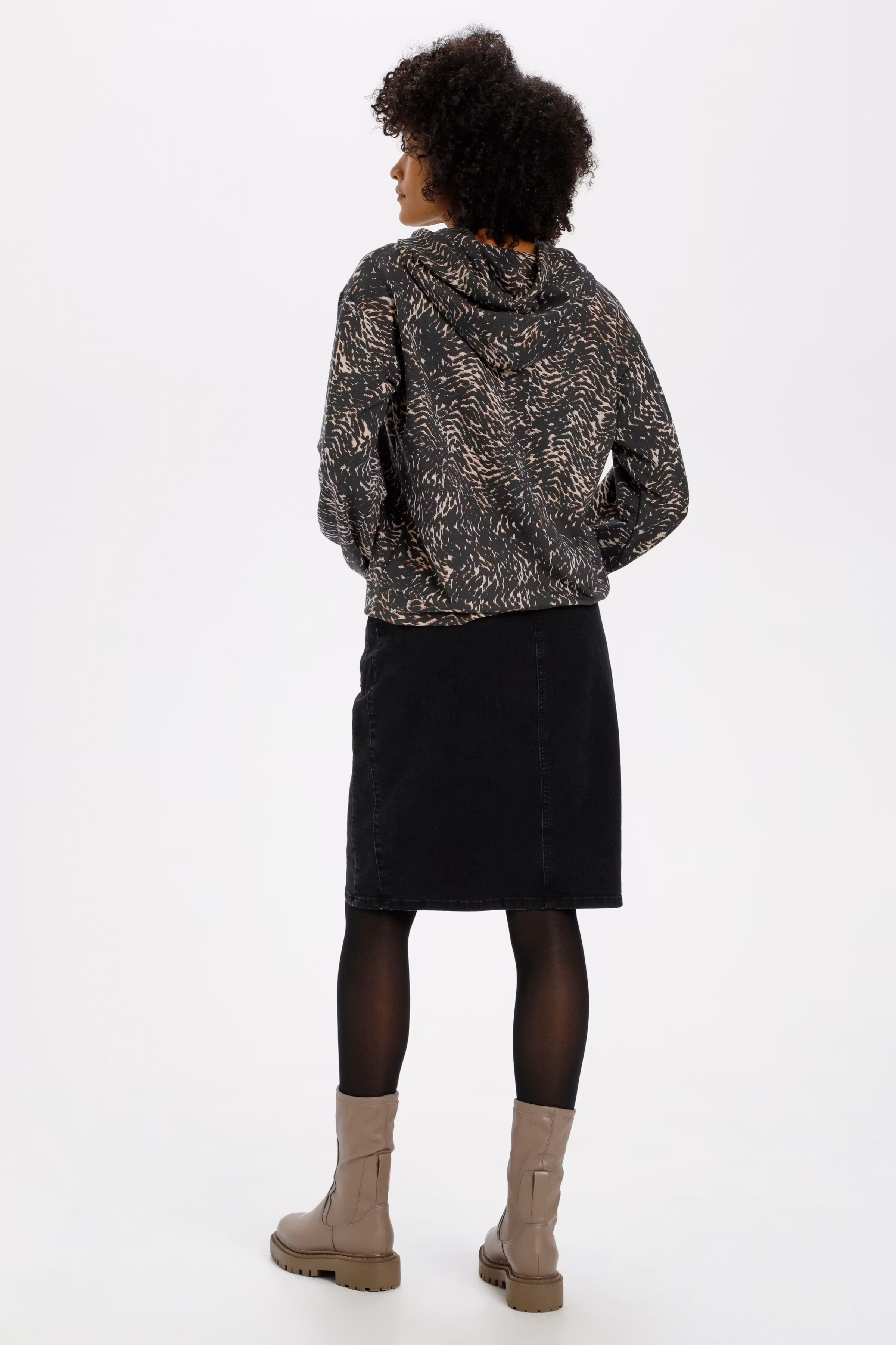 CRSanni Printed Sweatshirt LOOKBOOK BACK 10608776-101683