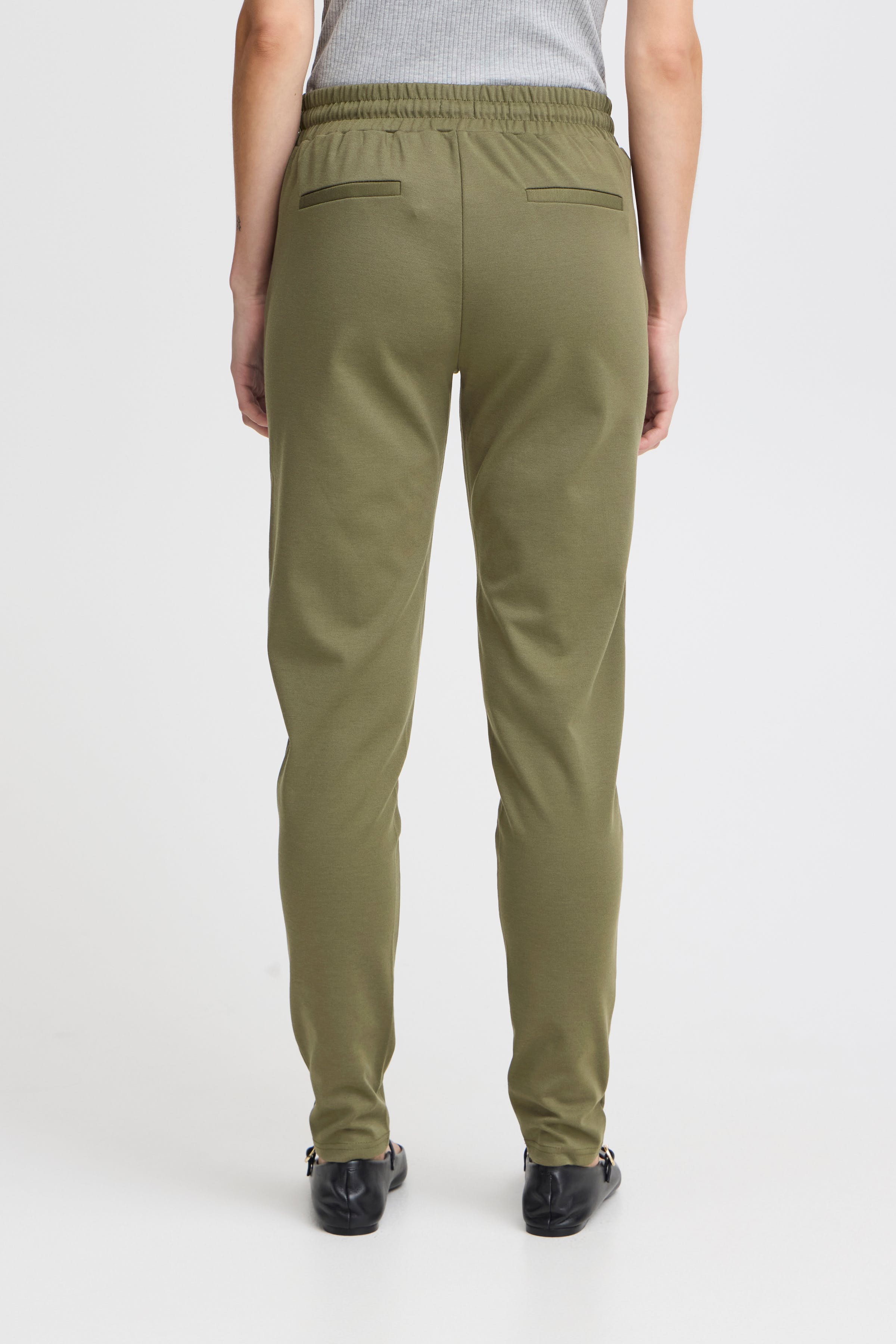 KateIH Hose LOOKBOOK BACK 20105036-13024