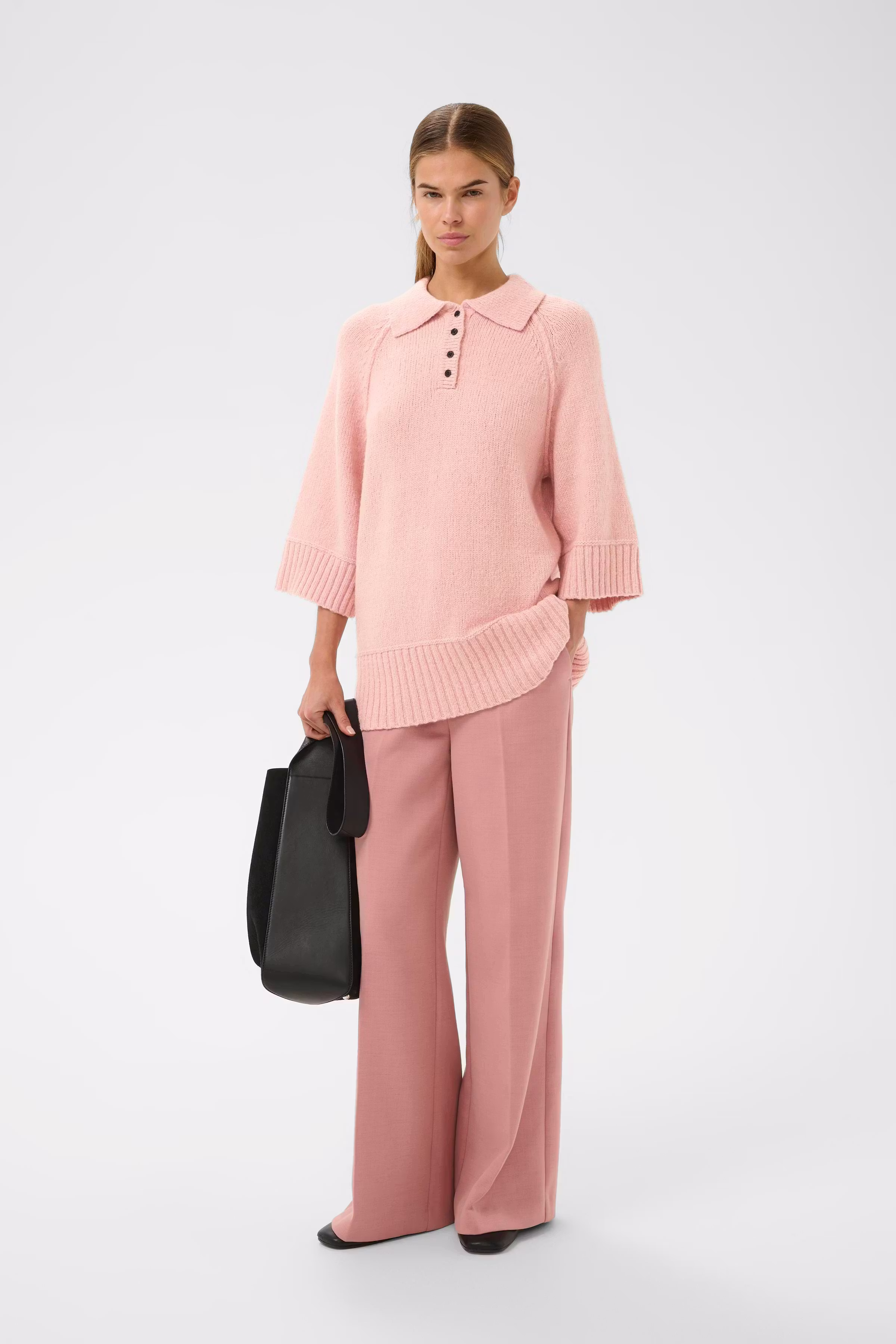 NUMAIW Pullover LOOKBOOK FRONT 30112155-151607