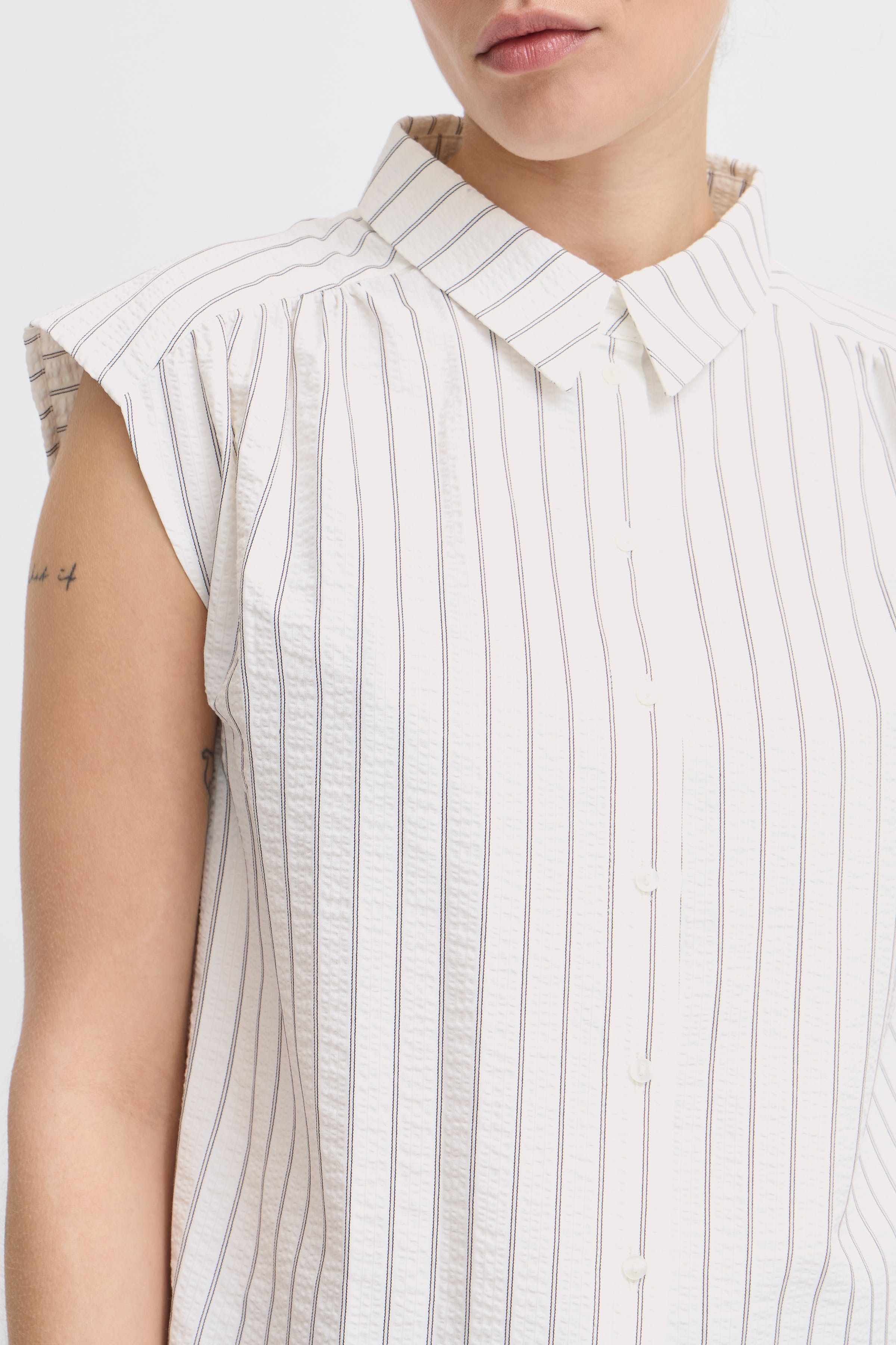 IHZAX Skjorta LOOKBOOK DETAIL 20123233-114201