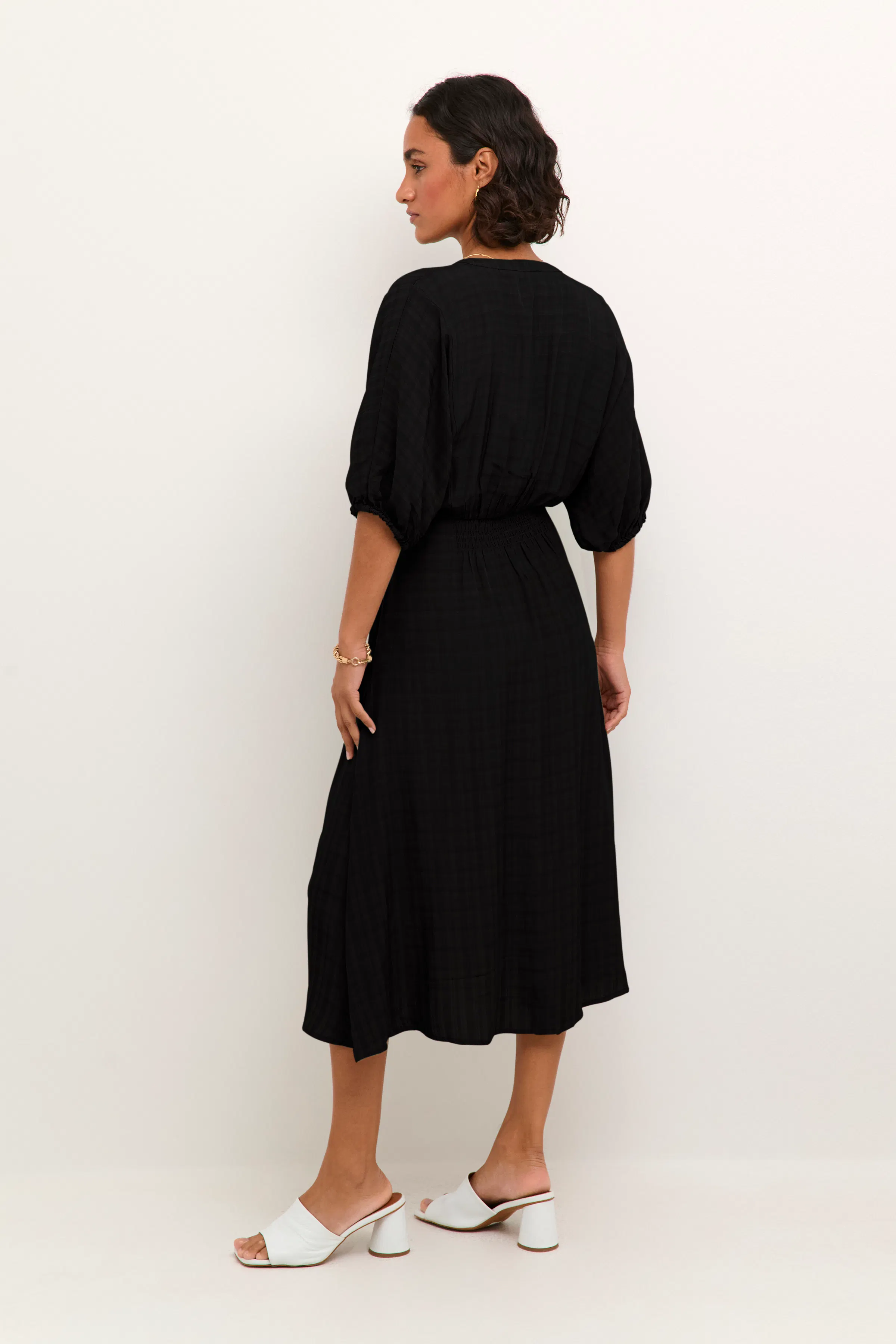 KAjuliane Kjole LOOKBOOK BACK 10508628-100121