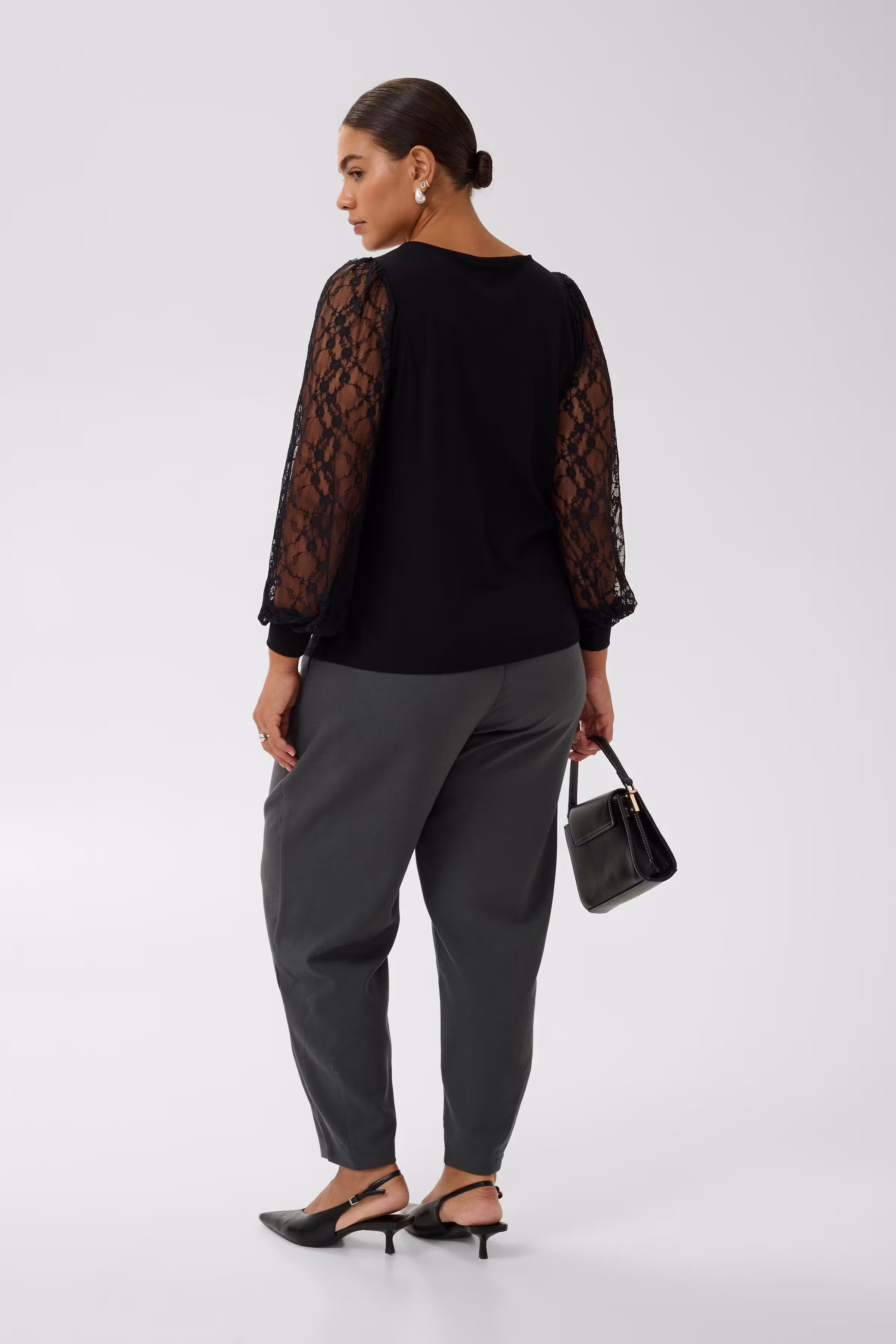 KCleona Blouse LOOKBOOK BACK 10584591-100121