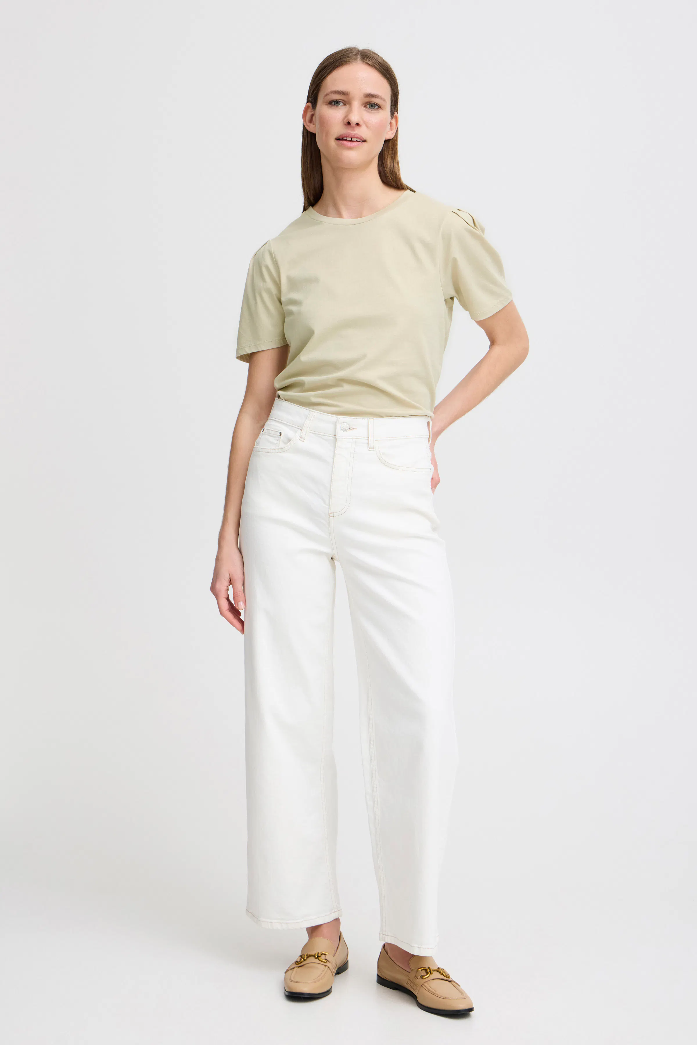 BXPILVE T-shirt LOOKBOOK FRONT 20815033-140708