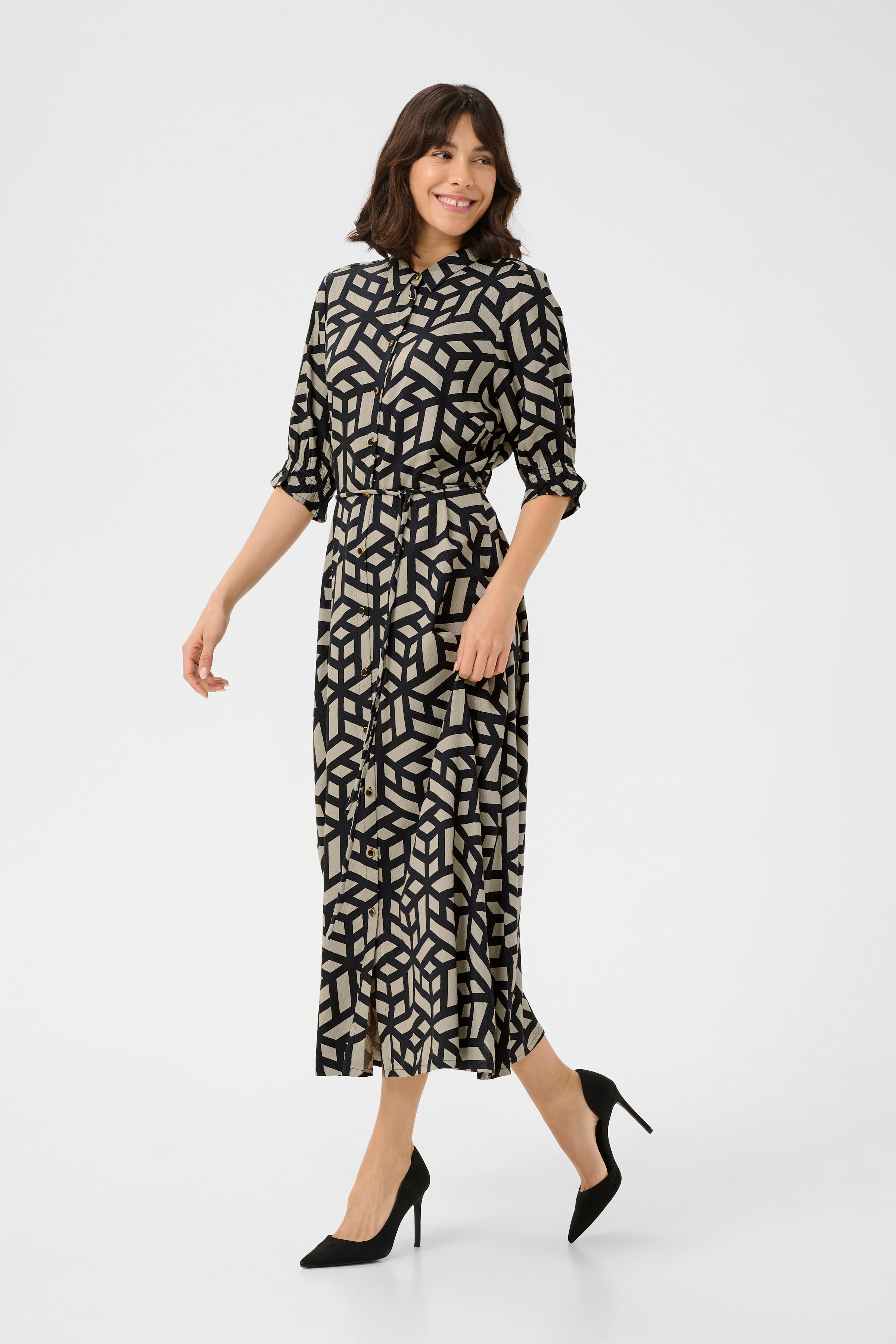 KAveronica Dress LOOKBOOK FRONT 10510188-107809