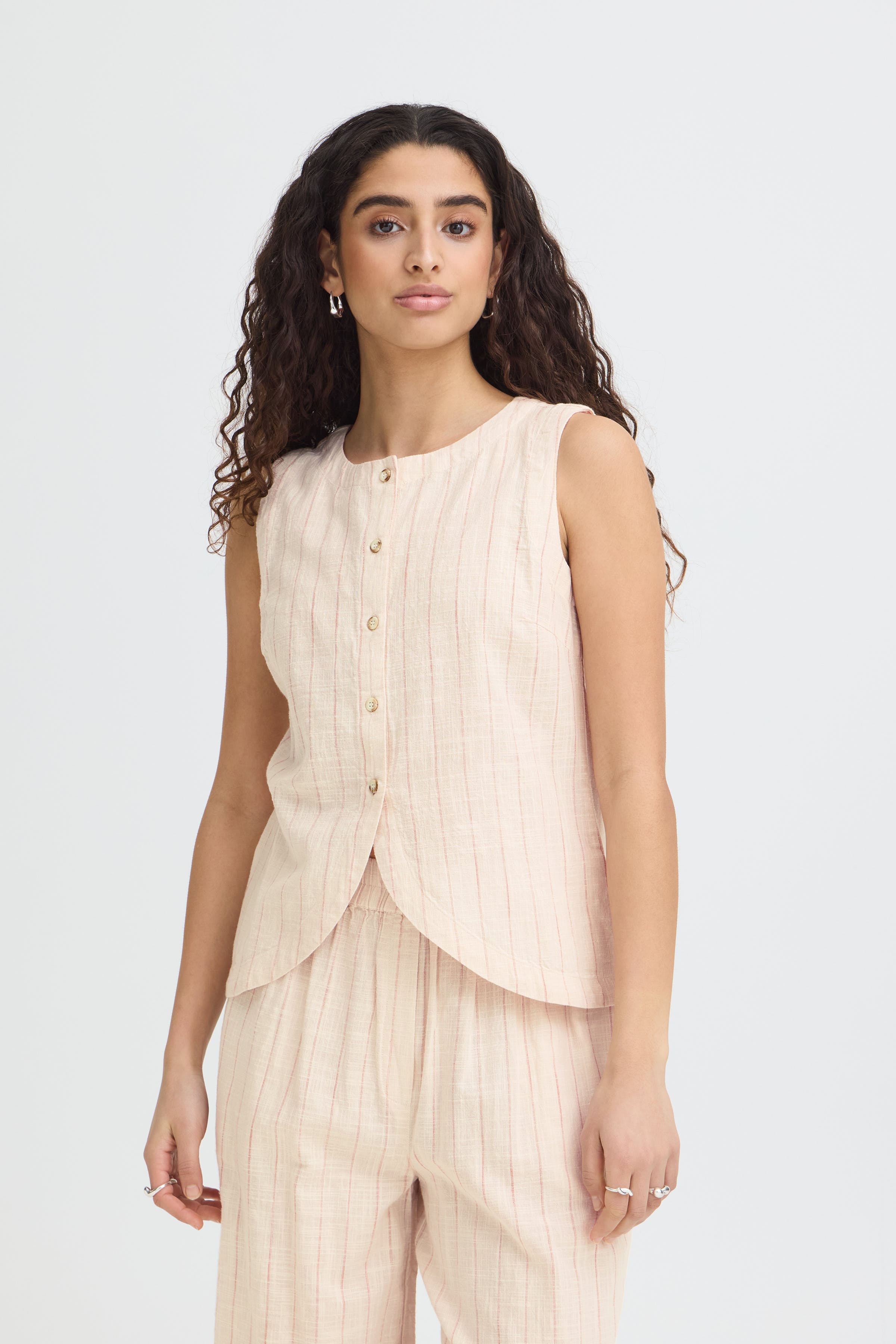 IHICHA Waistcoat LOOKBOOK FRONT 20125733-900006625