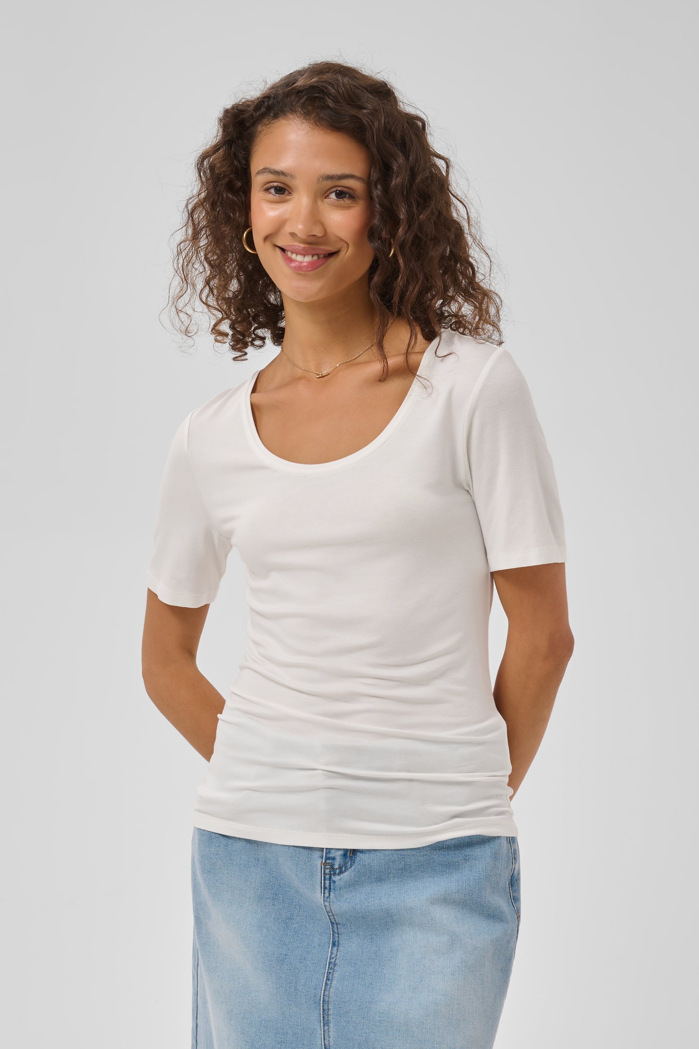 LCTia T-shirt LOOKBOOK FRONT 10651153-110602
