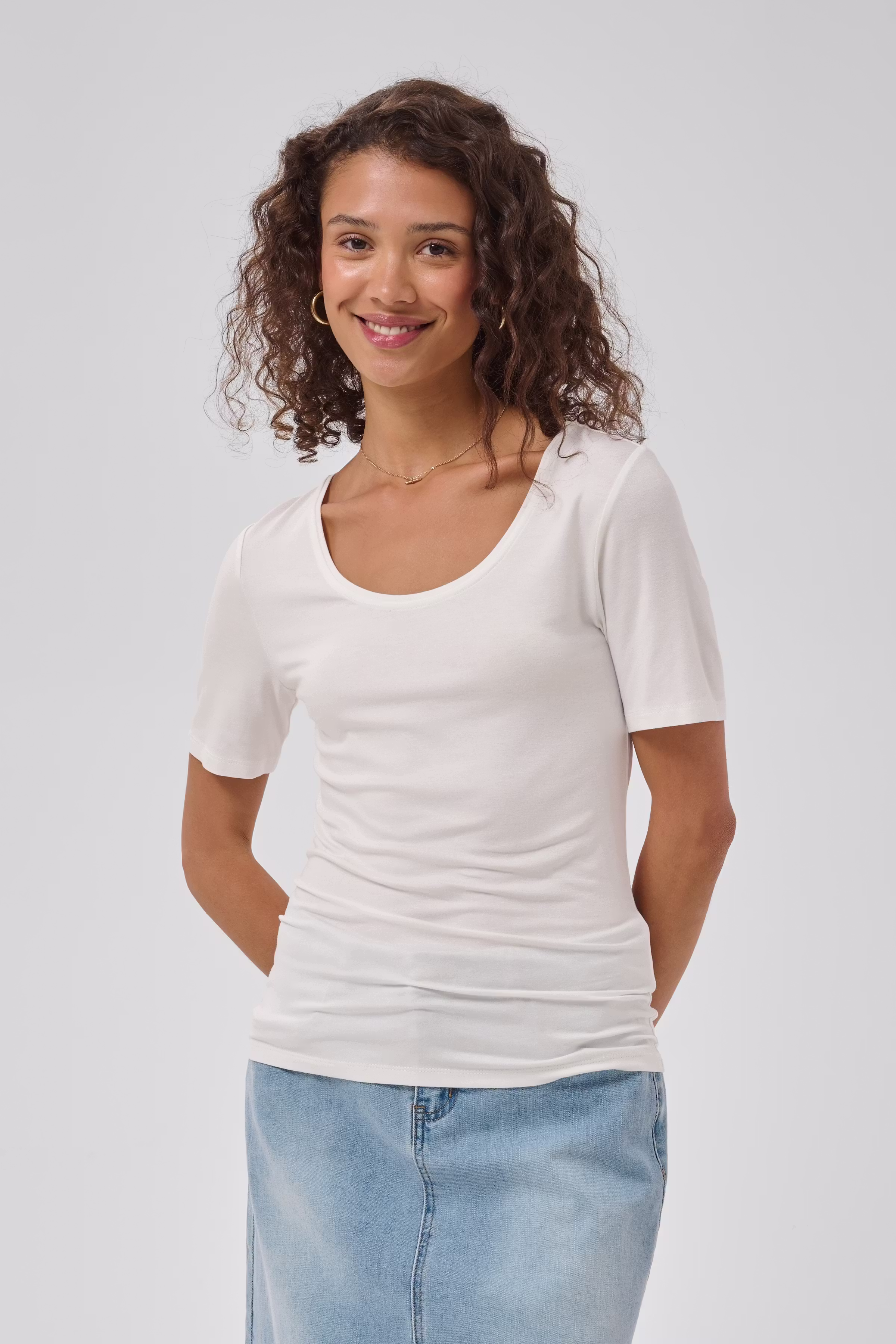 LCTia T-shirt LOOKBOOK FRONT 10651153-110602