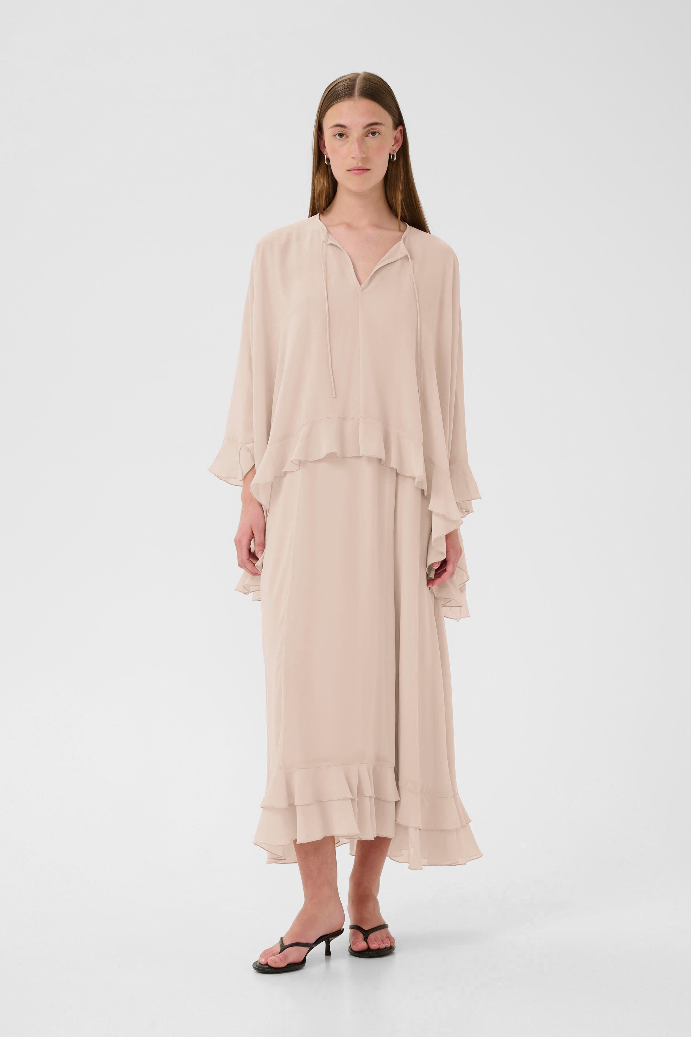 AdelynIW Klänning LOOKBOOK FRONT 30110854-161509