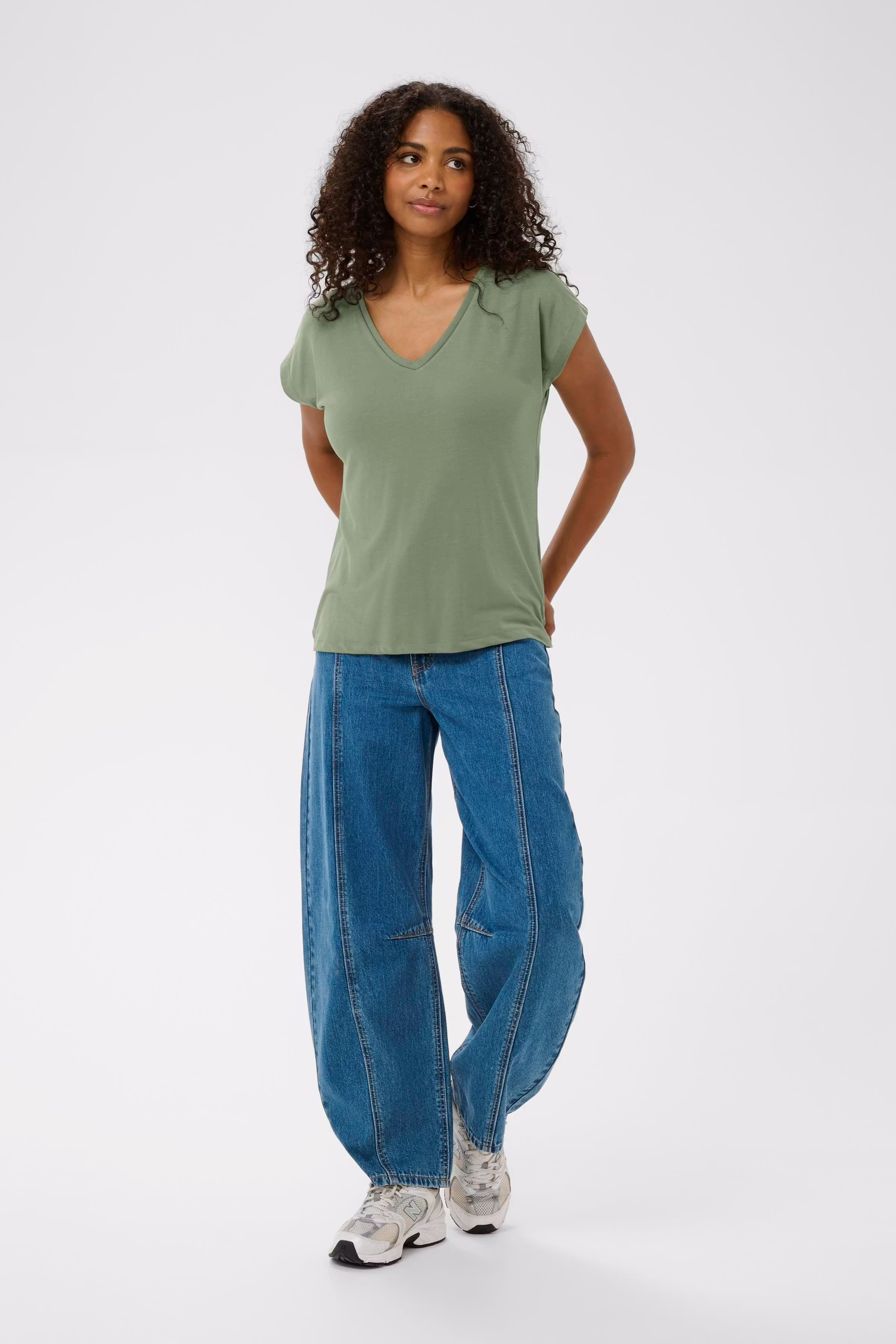 KAlise T-shirt LOOKBOOK FRONT 10504040-176212