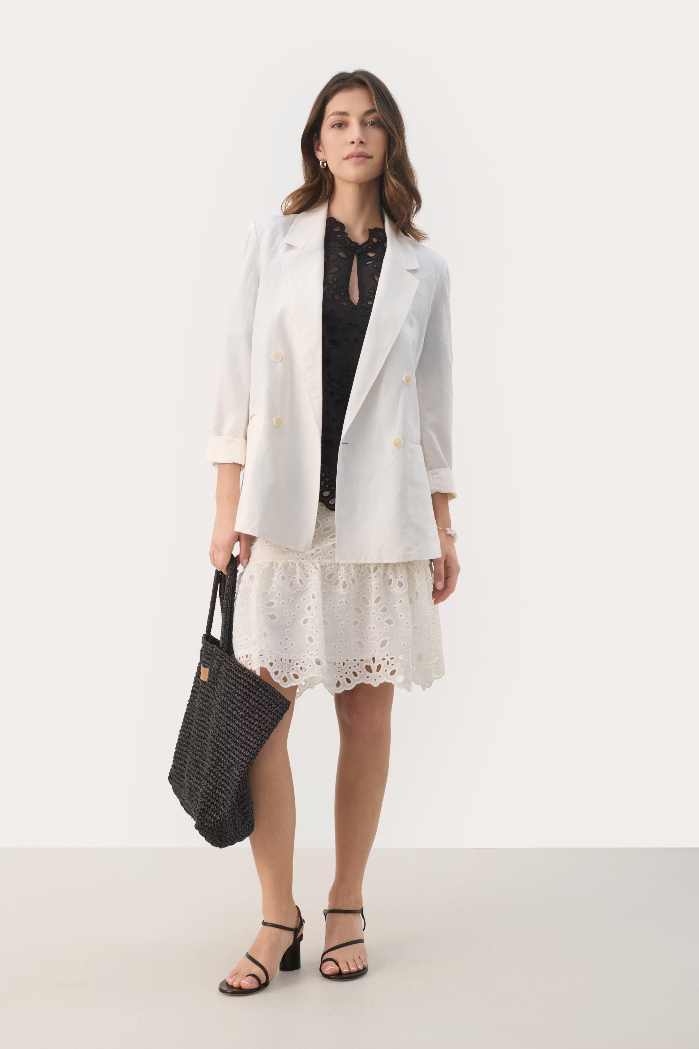 GizellePW Short lace skirt LOOKBOOK BACK 30308689-114801