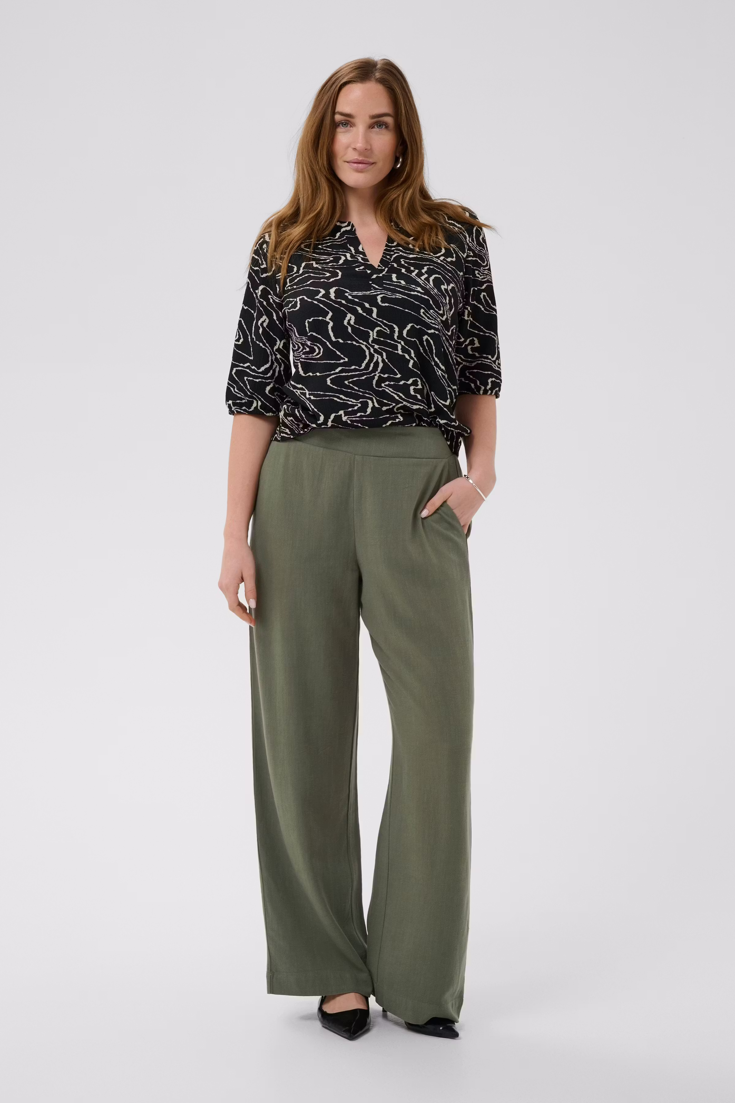 BPhella Byxor LOOKBOOK FRONT 40200107-109199