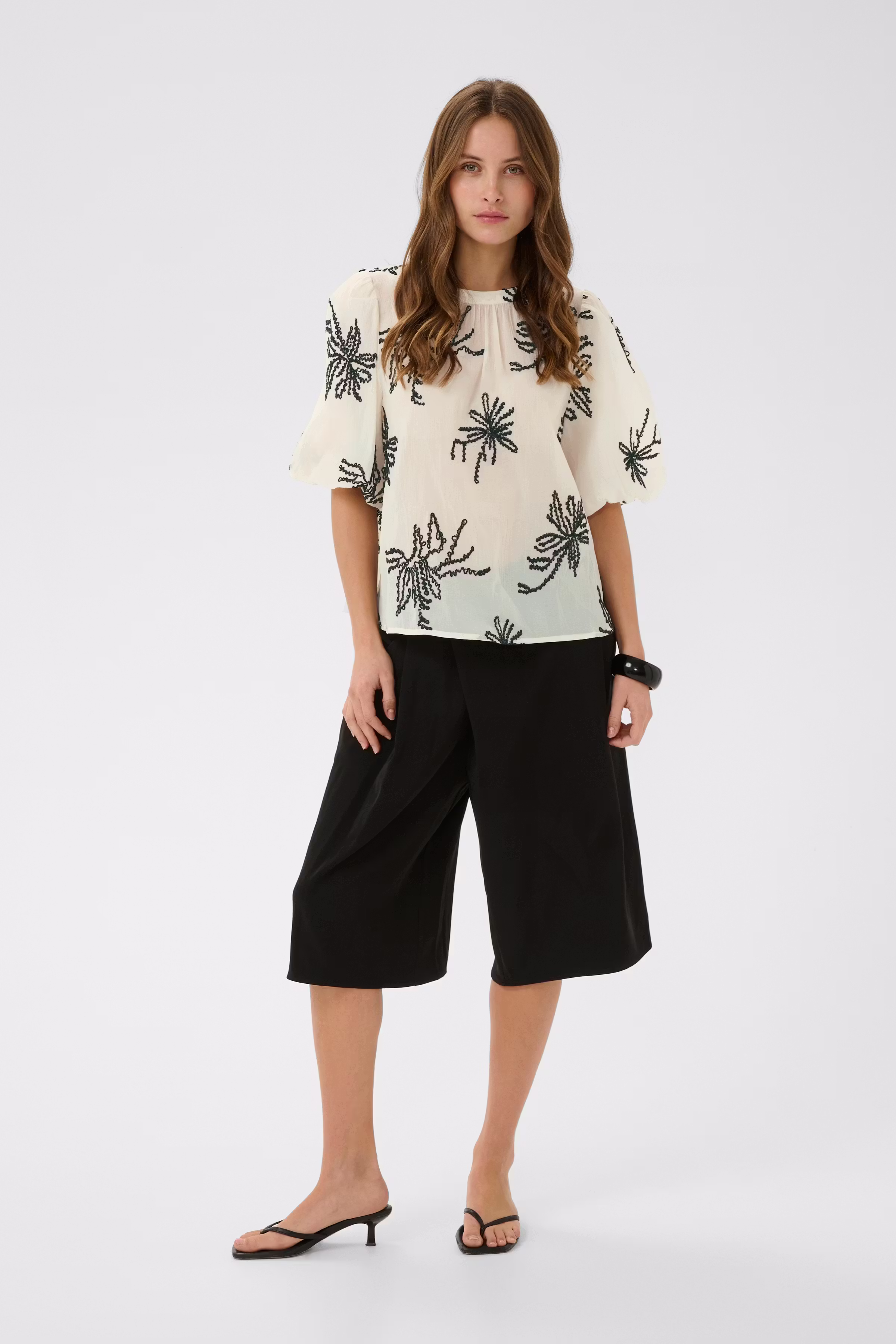 CUbisera Bluse LOOKBOOK FRONT 50112976-141107