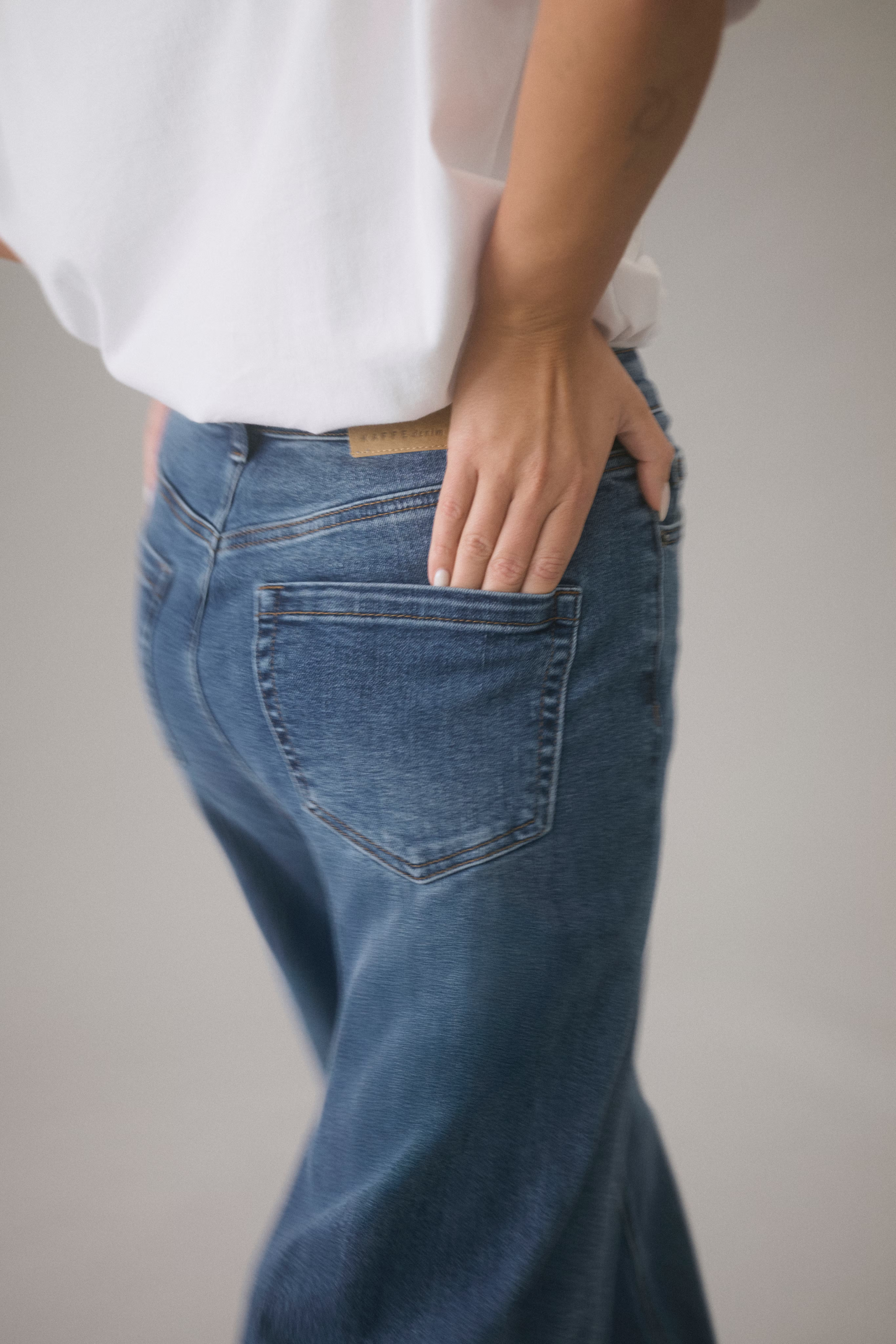 KAmeadow Jeans LOCATION NONE 10510711-102272