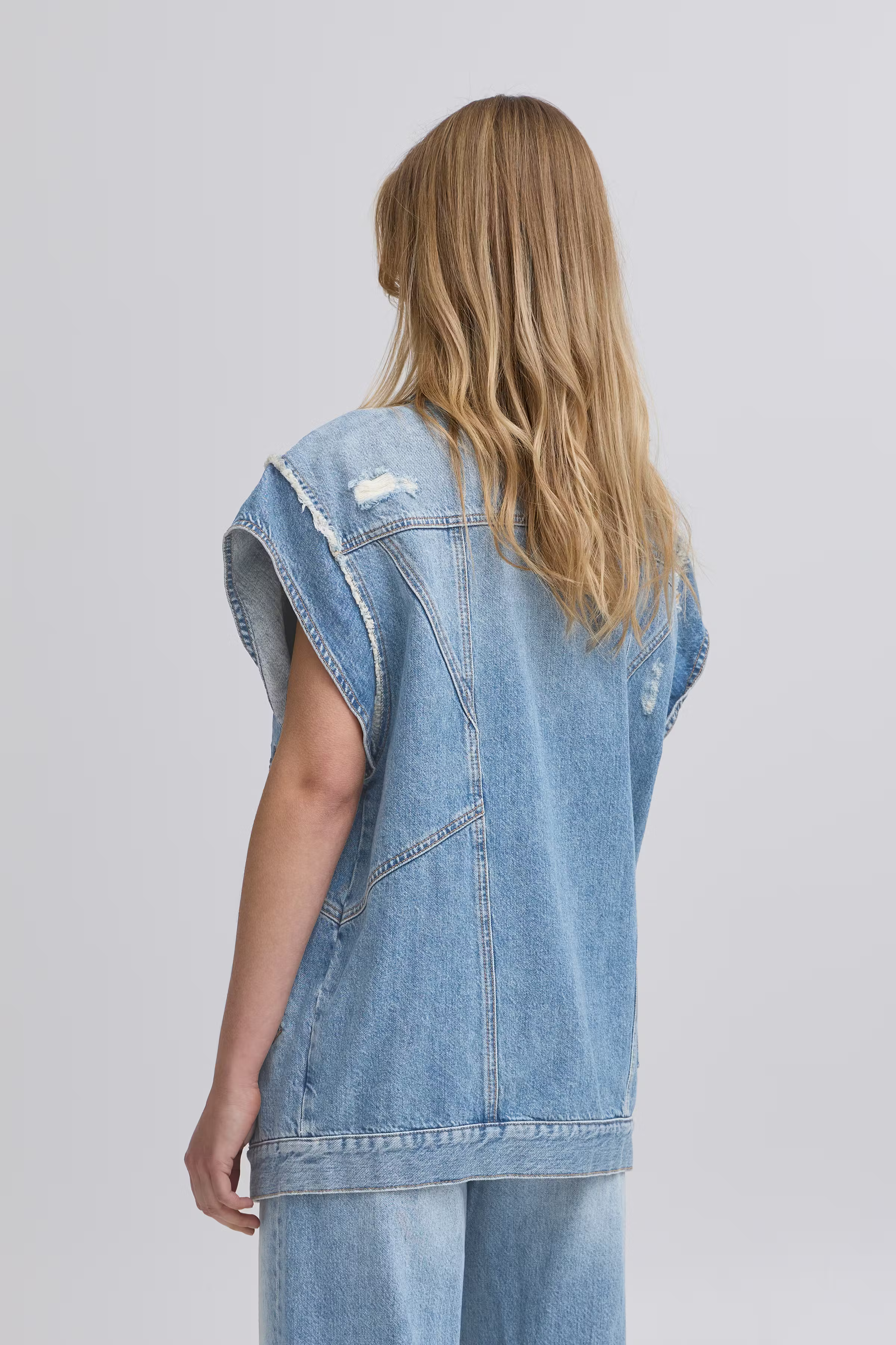 BASERAFINA Vest LOOKBOOK BACK 50405116-204624