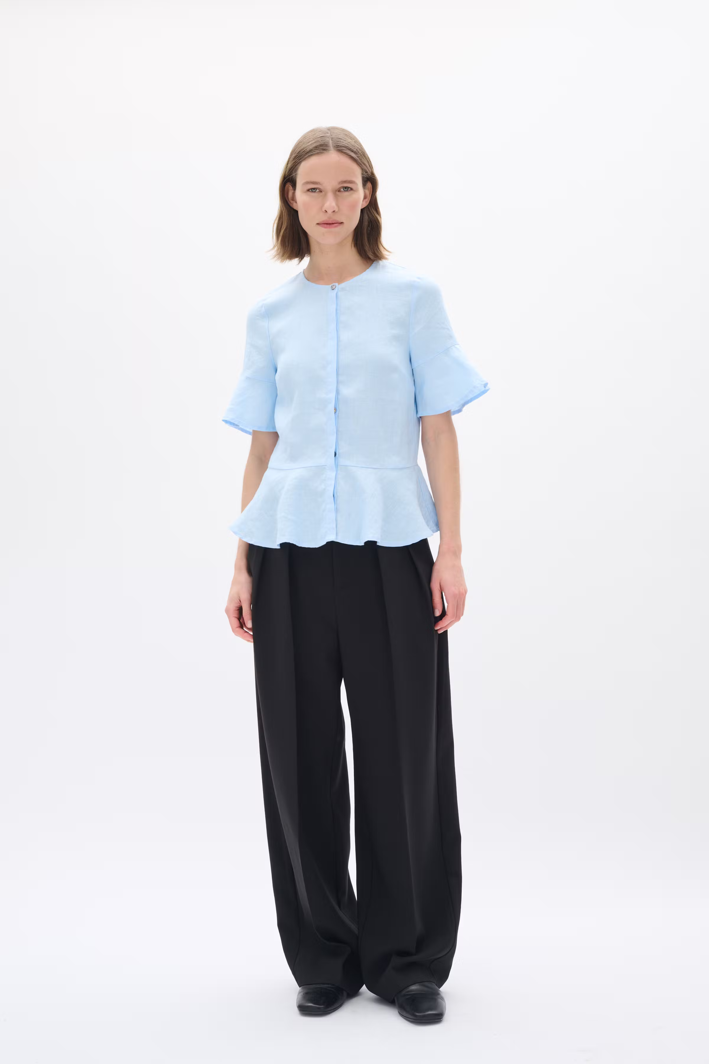 RigittaIW Linnen Overhemd LOOKBOOK FRONT 30110343-154031